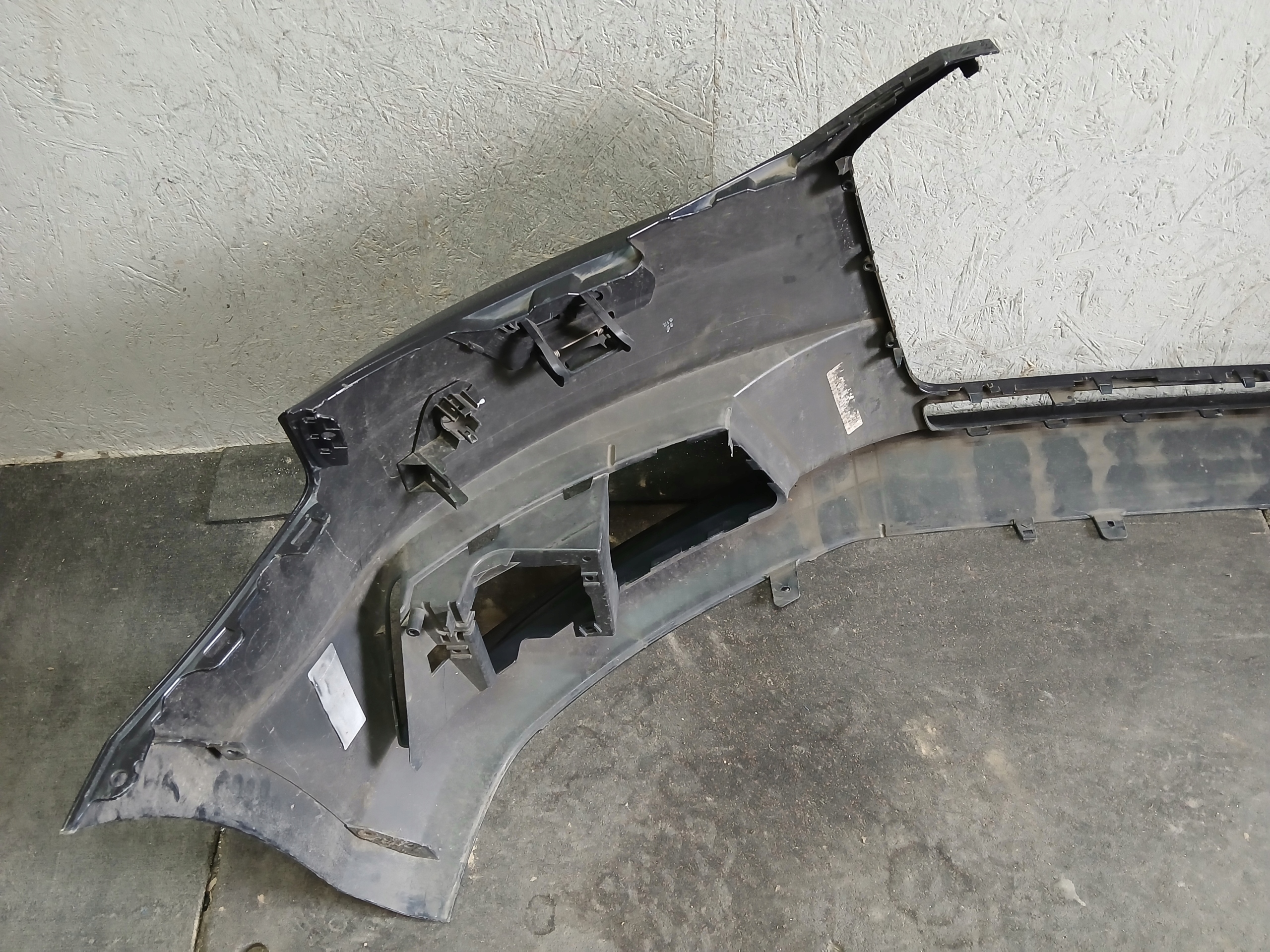 nárazník předek AUDI A4 B9 16-19 8W0