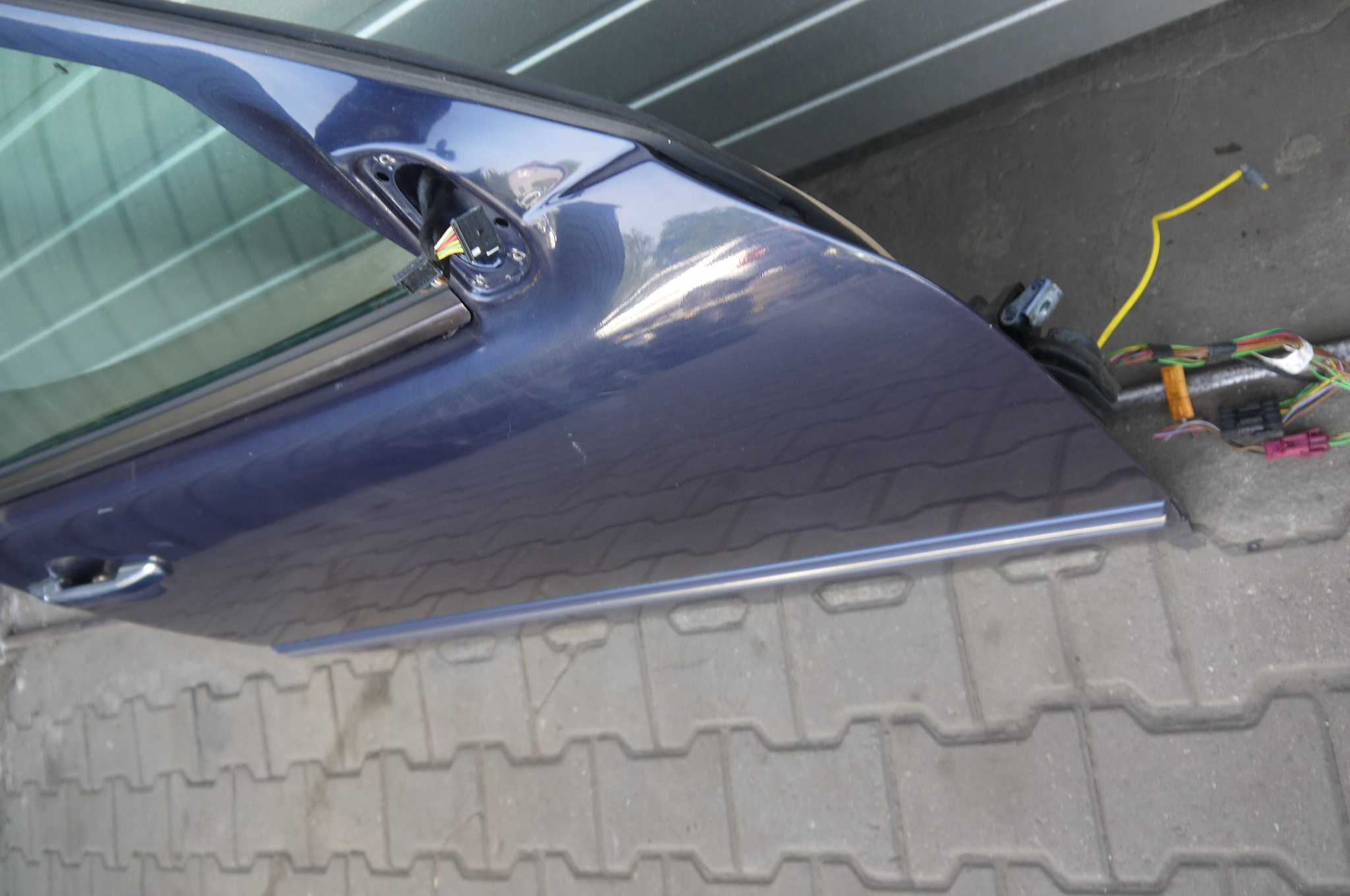 MERCEDES W210 KOMBI DRZWI PRZEDNIE PRAWE KPL. 366 Wersja Europejska