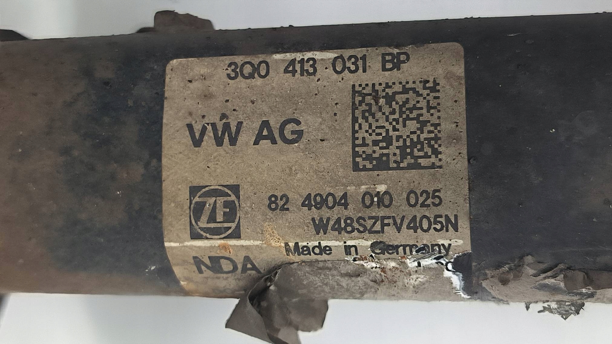 shock absorber left front 3Q0413031BP VOLKSWAGEN PASSAT B8