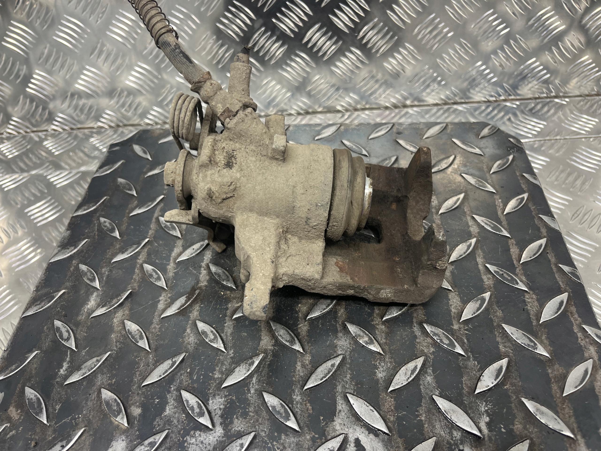 caliper brake right rear part rear RENAULT TRAFIC 2