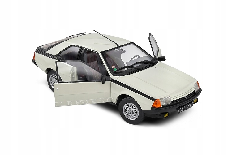 Solido Renault Fuego Turbo 1985 Panda white 1:18 1806405
