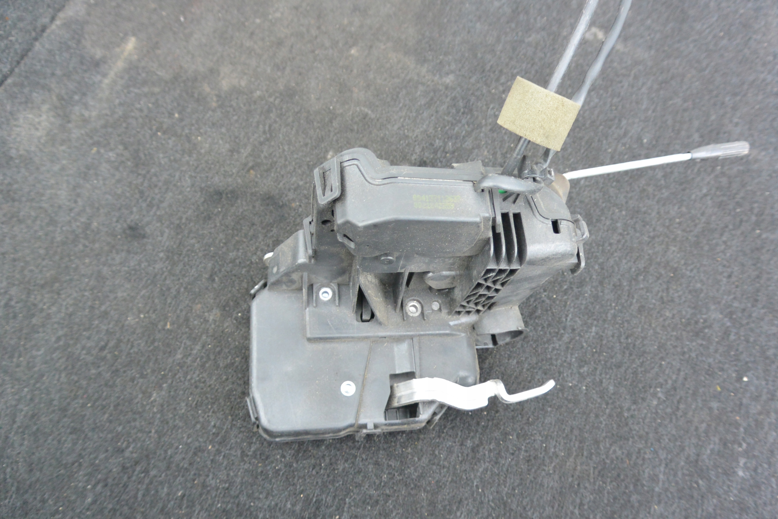 lock door left front MERCEDES-BENZ CLK-KLAS W209 UK RHD