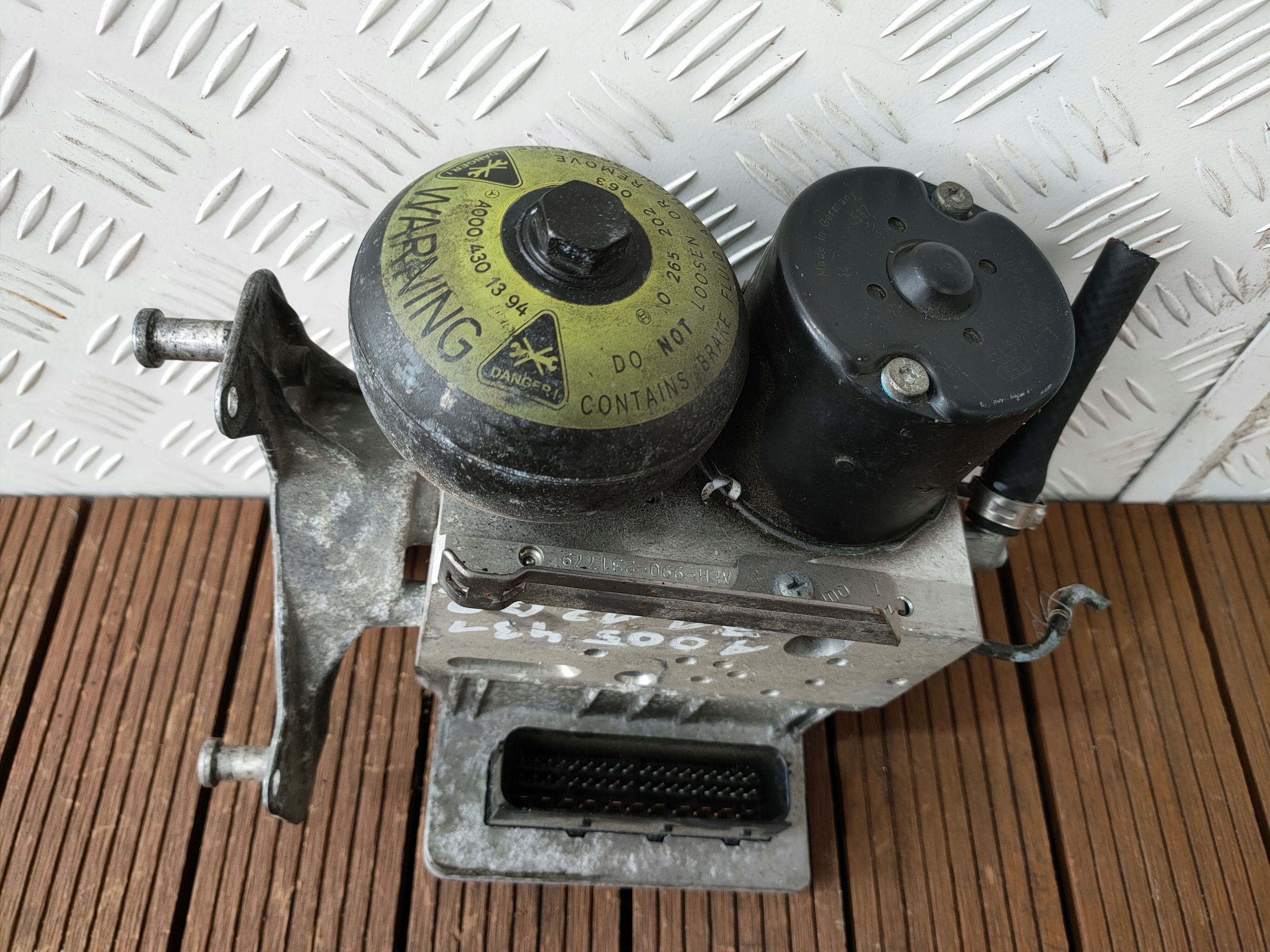 MERCEDES E-KLASA W211 02-09 pump ABS control unit A0054317112 OE