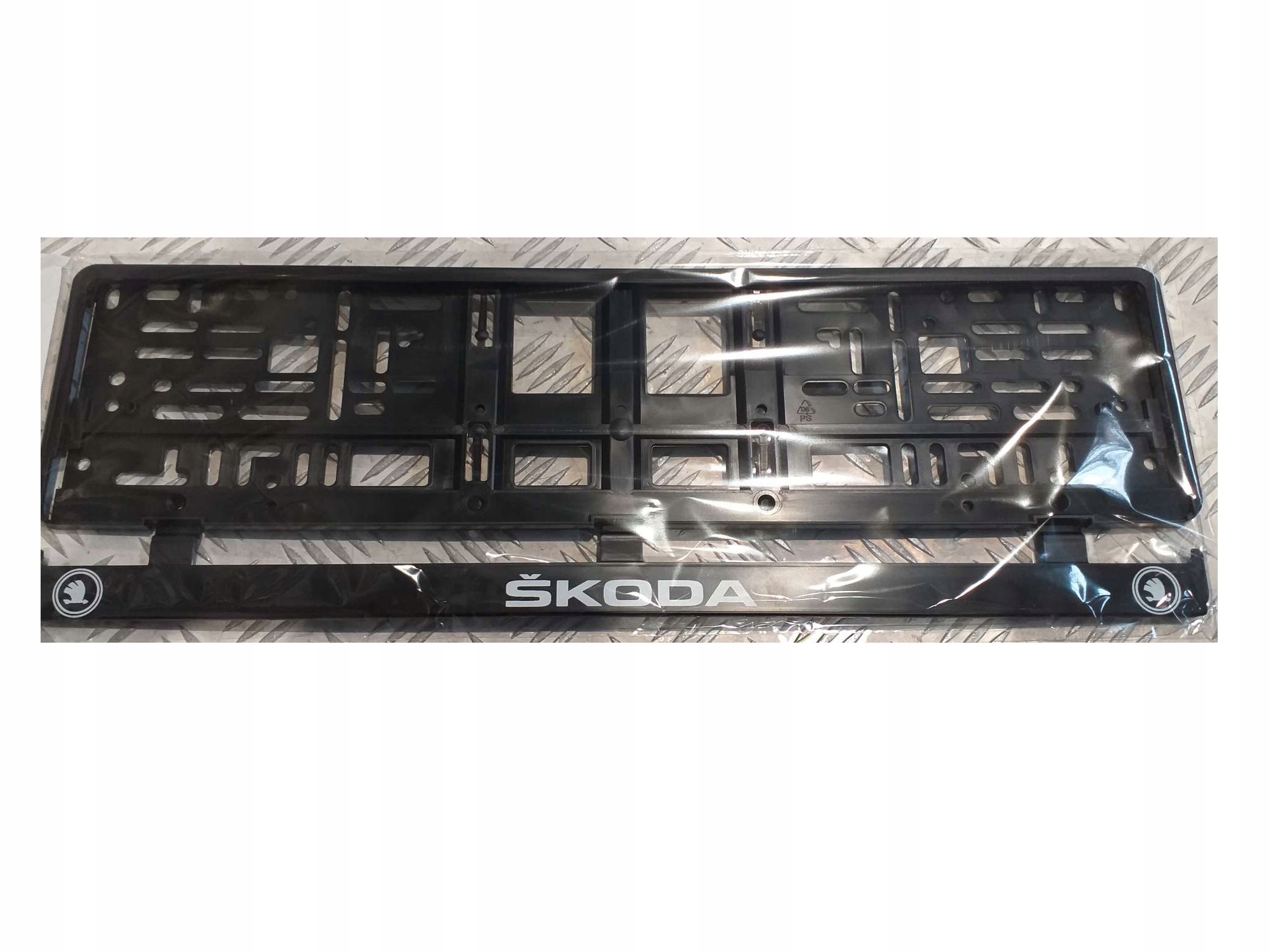 Ramka Rejestracyjna 2D Ramka Tablicy Skoda Czarna