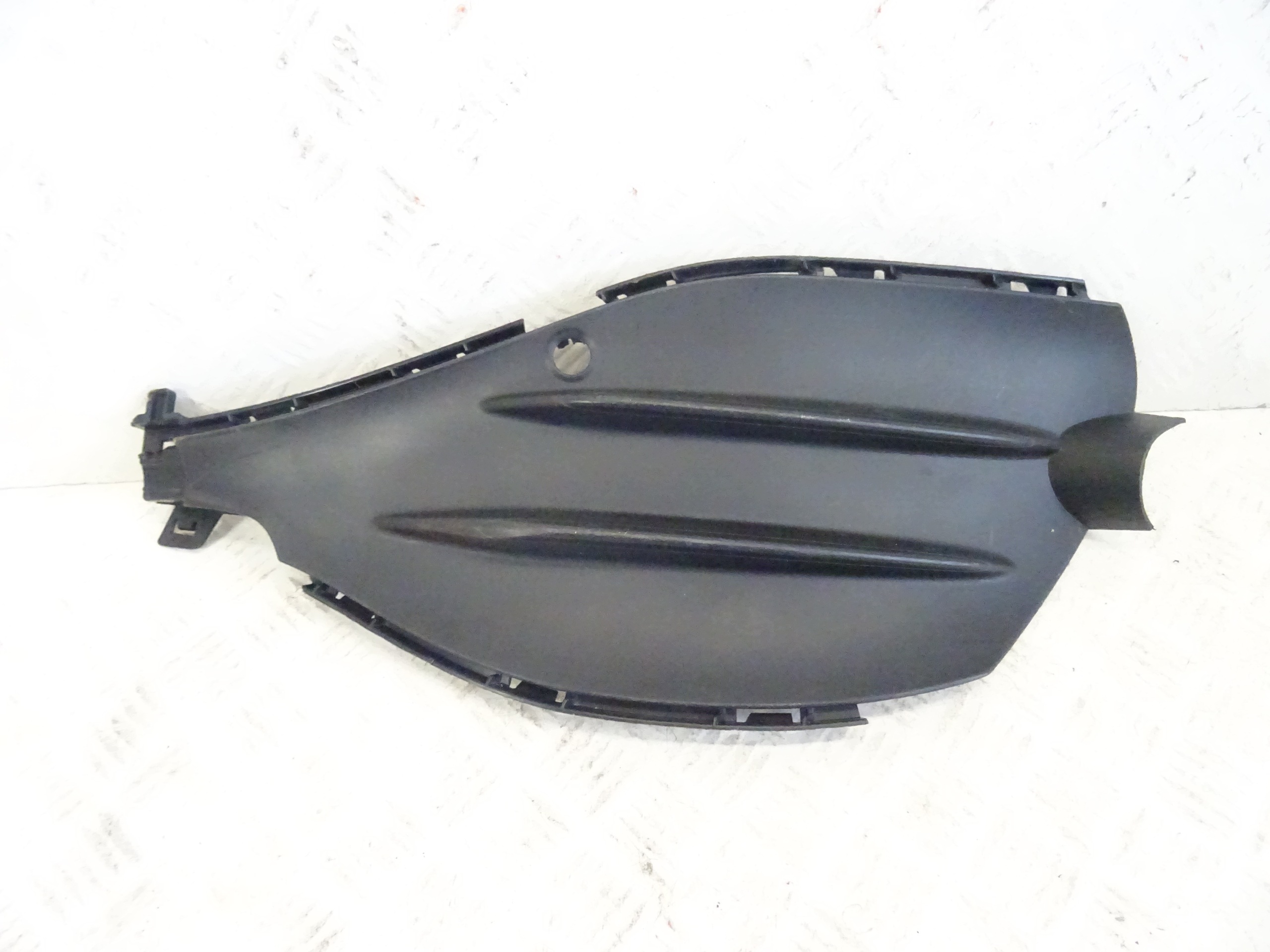 grid of a bumper front front right MERCEDES EQA W243 A2438859203