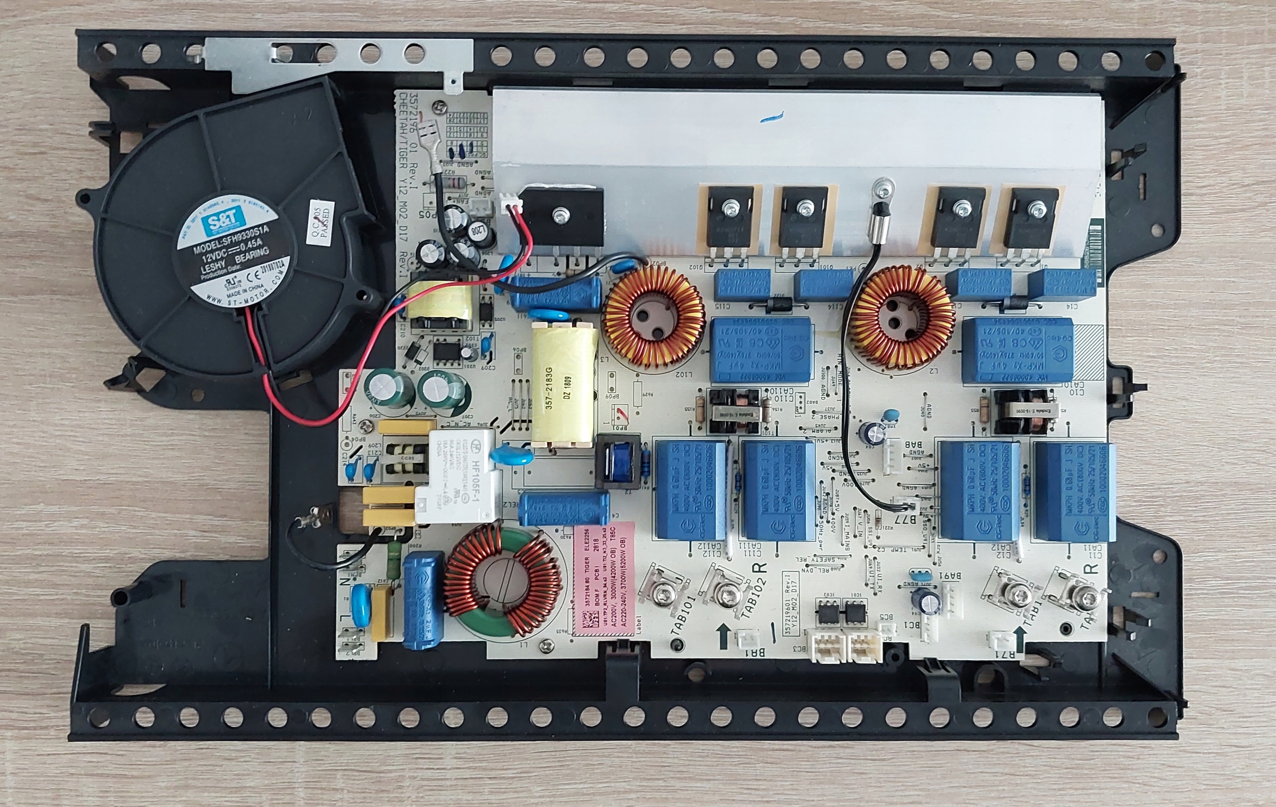 Moduł mocy płyta indukcyjna Electrolux EHH46540FK