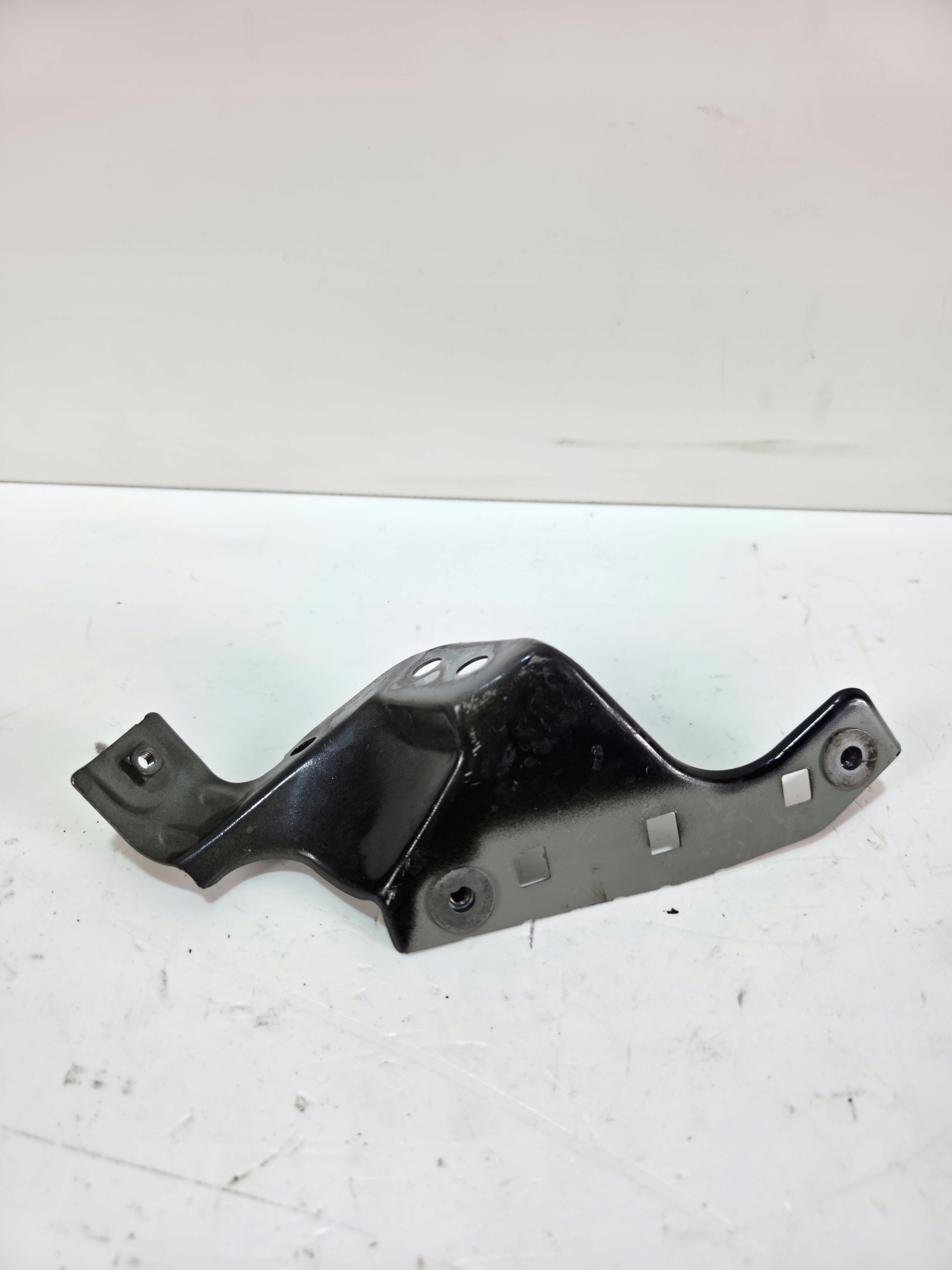 Support plaque Aile Droit VW TAIGO 2G7 2G7821136