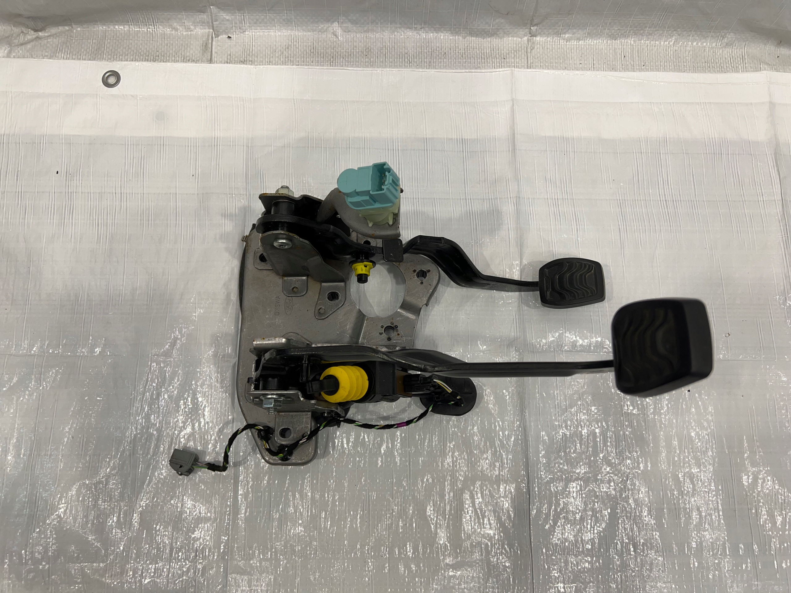 FORD TRANSIT CUSTOM ПЕДАЛІ