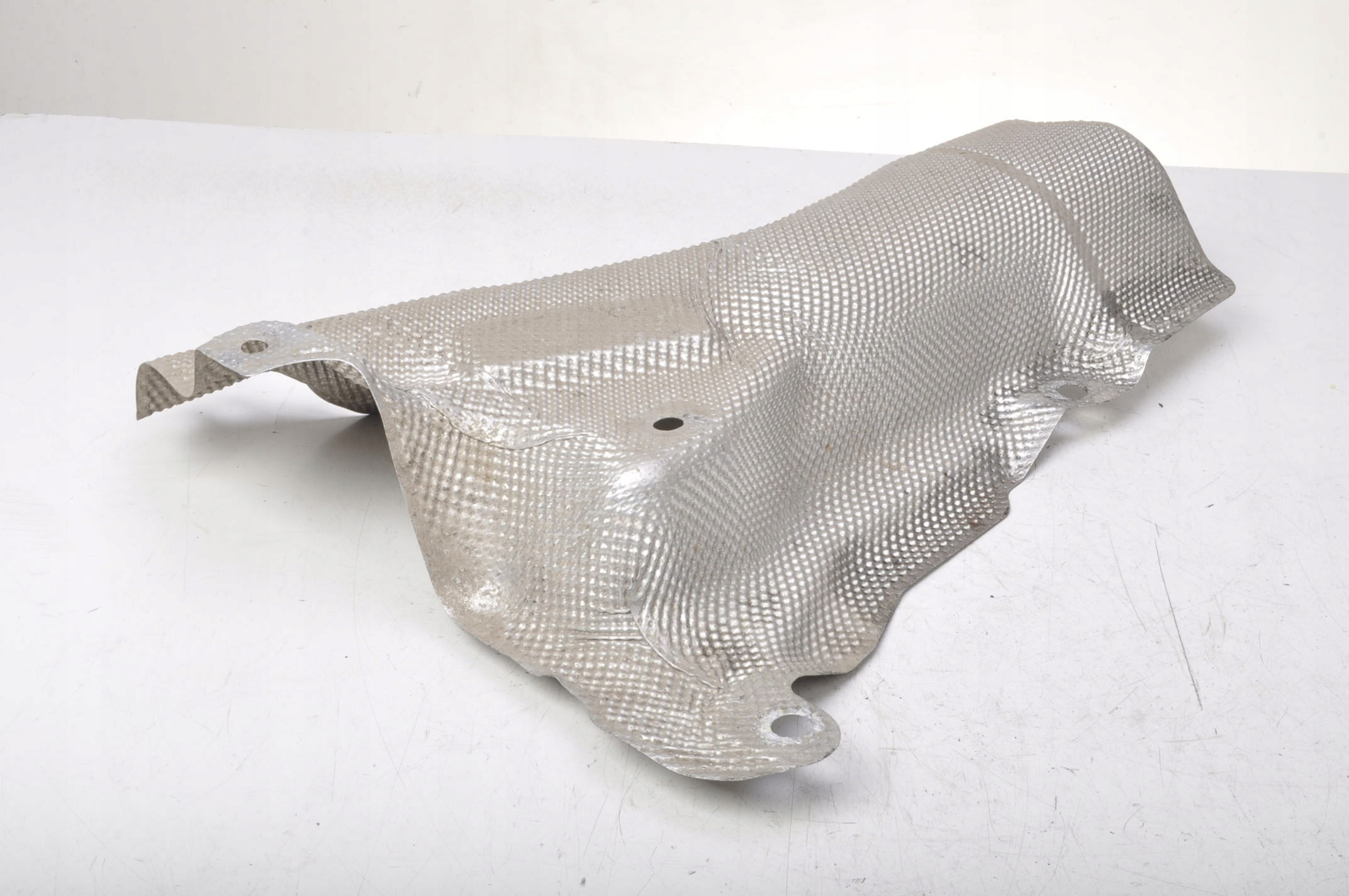 VOLVO XC90 II 2.0 T8 тепловий екран 31694108 19R