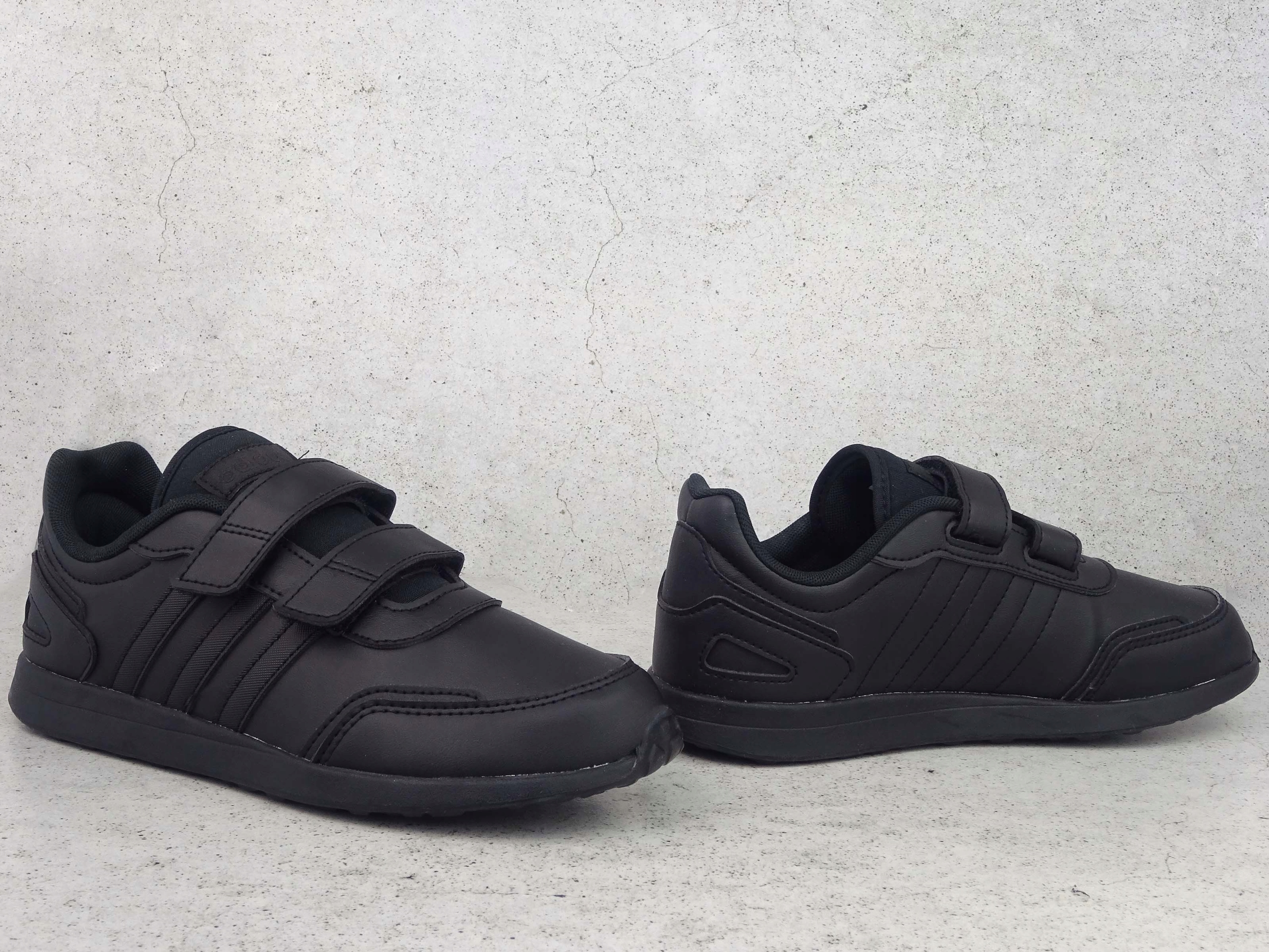ADIDAS VS SWITCH 3 CF GZ1950 BUTY DZIECIĘCE NA RZEPY CZARNE Rodzaj zapięcia Rzepy