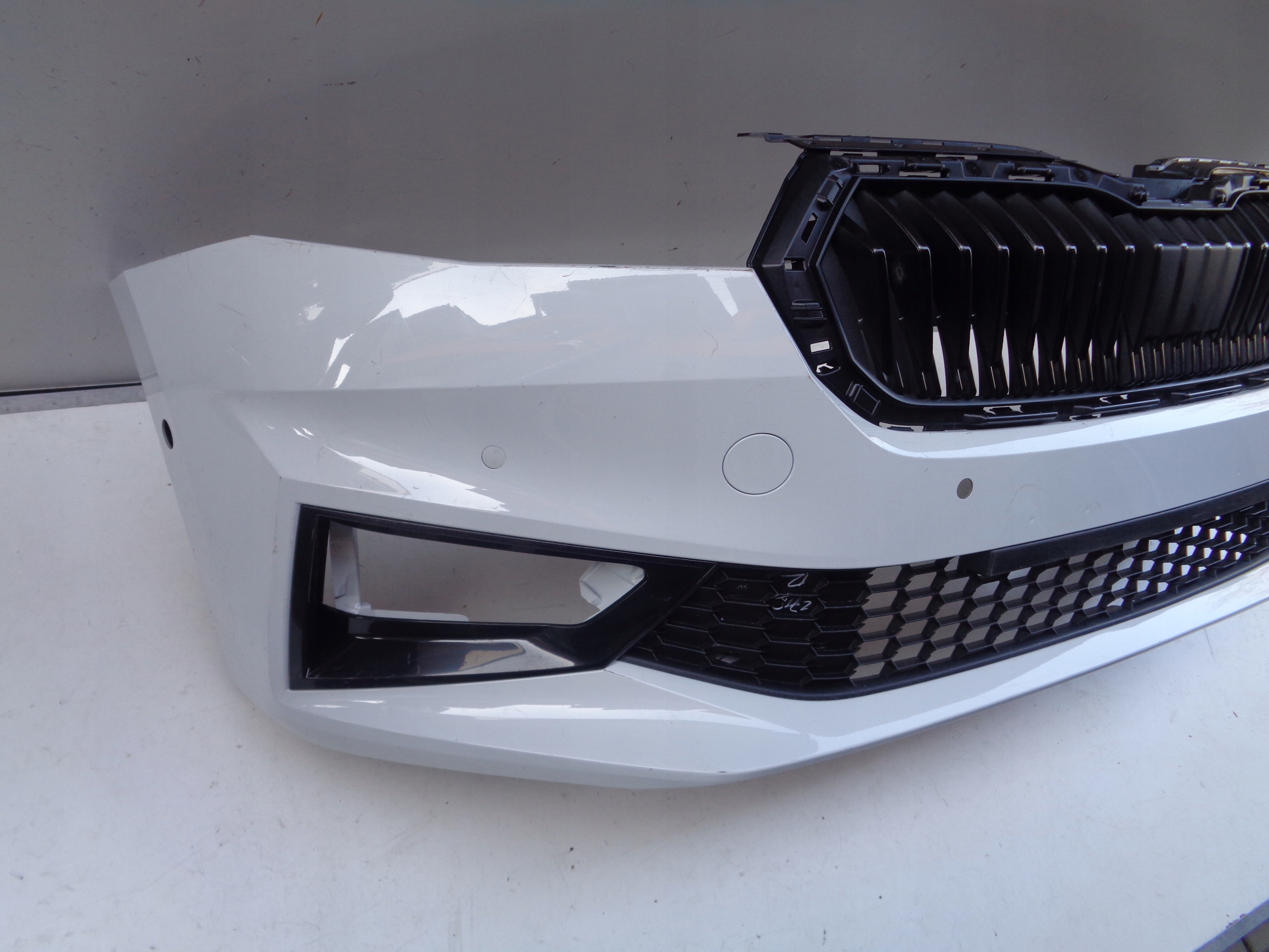FRONTSTOSSSTANGE SKODA FABIA IV 4 6VA 21- NR 28986