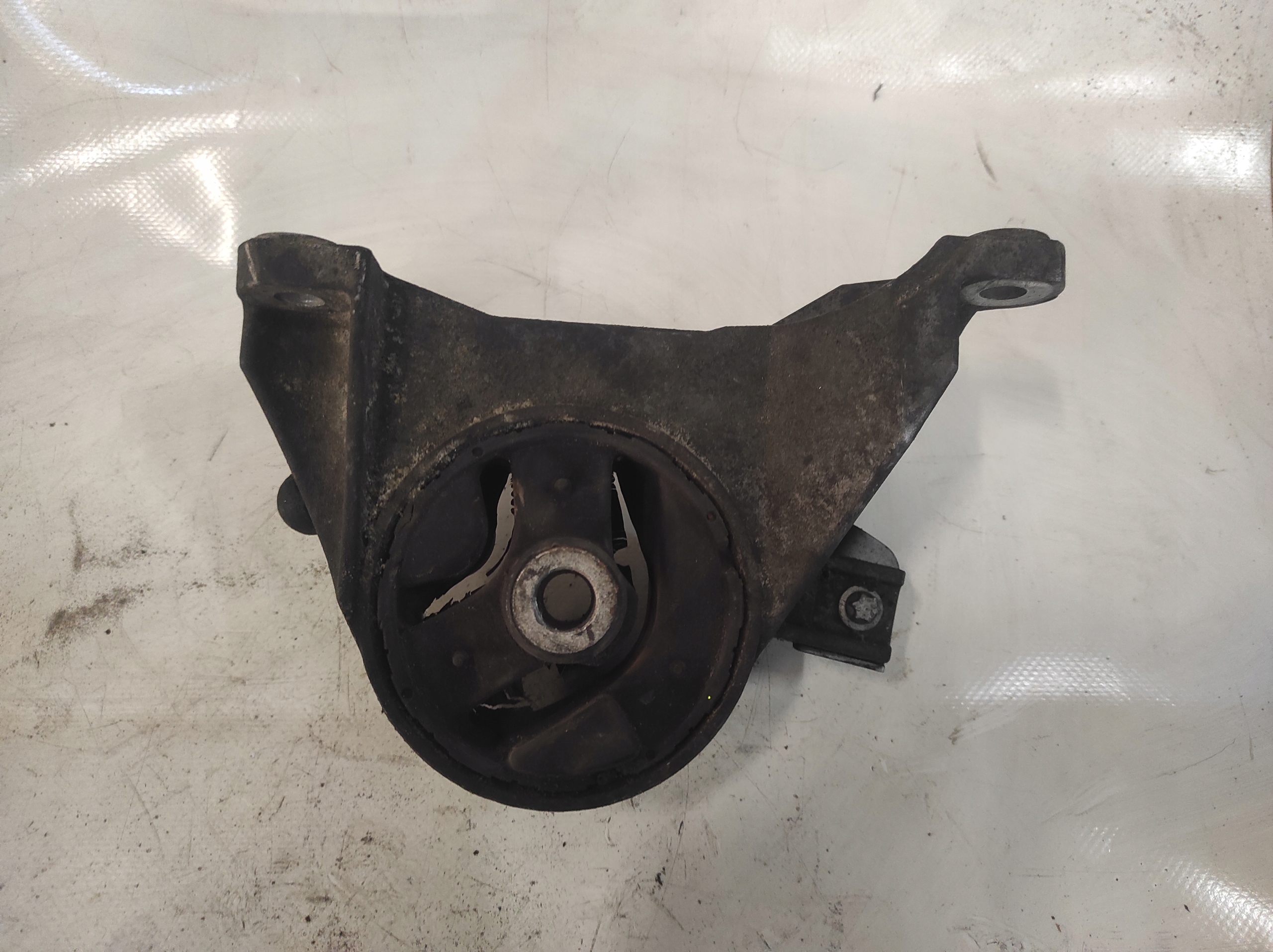 engine mount Opel Vectra C 3.0 CDTI