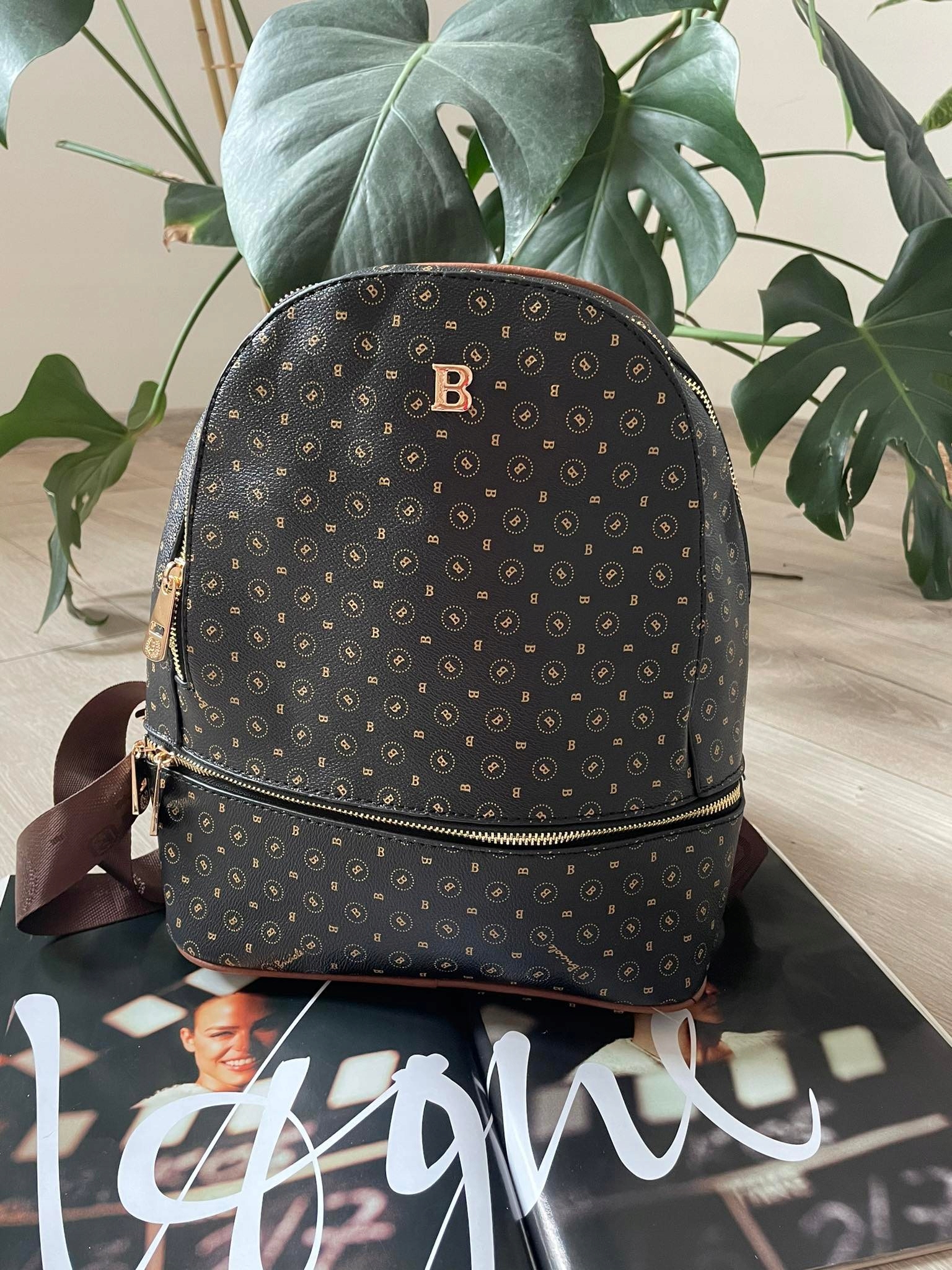 LOGOWANY PLECAK DAMSKI TOREBKA A4 Wzór dominujący logo