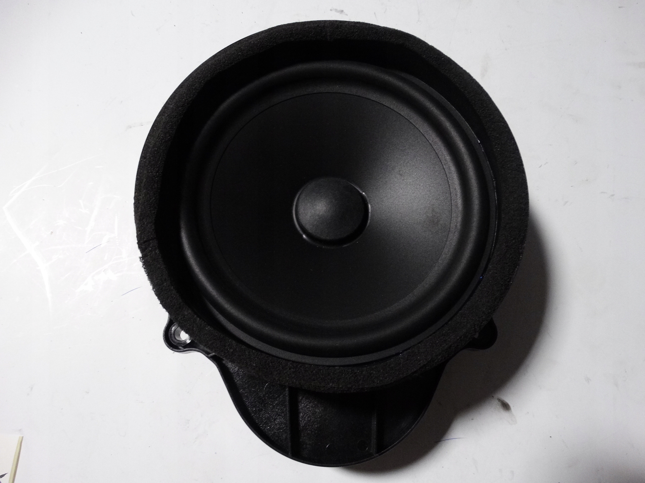 IDEALNY hangszóró HARMAN KARDON RANGE ROVER L319 1