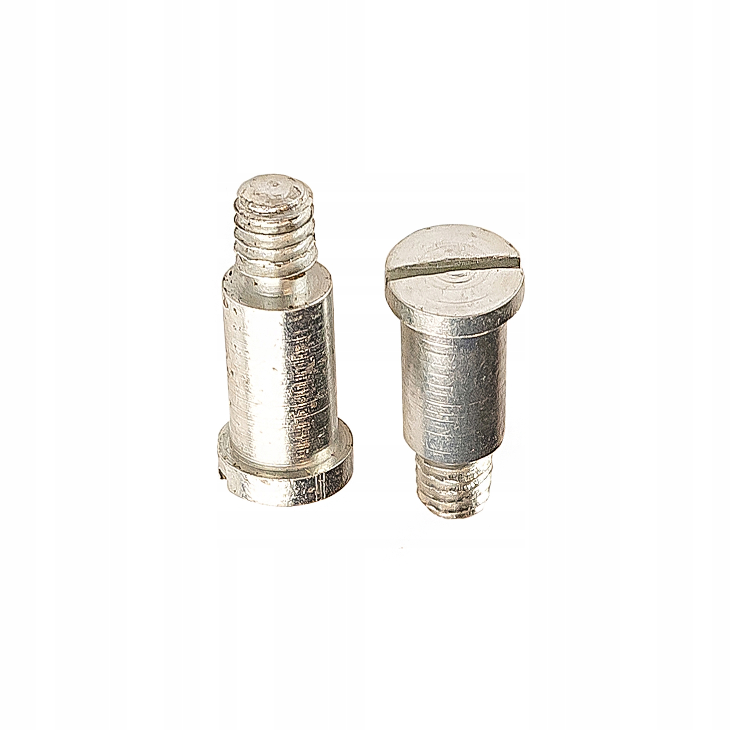 Wkręt długi pokrywy górnej maszyn Singer Kl. 800