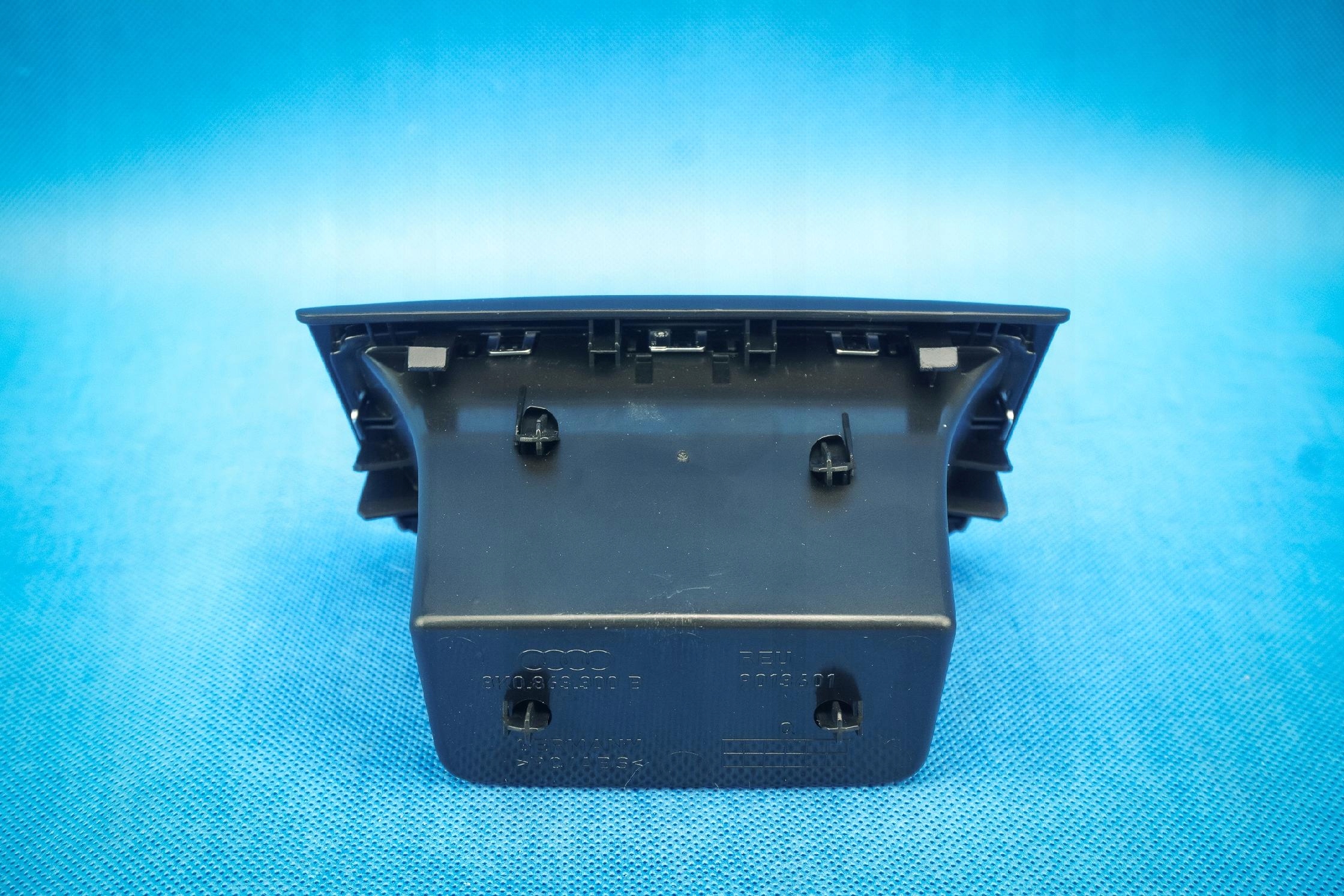 passenger compartment plato tunelu Audi A4 8K A5 8T 8K0863300B