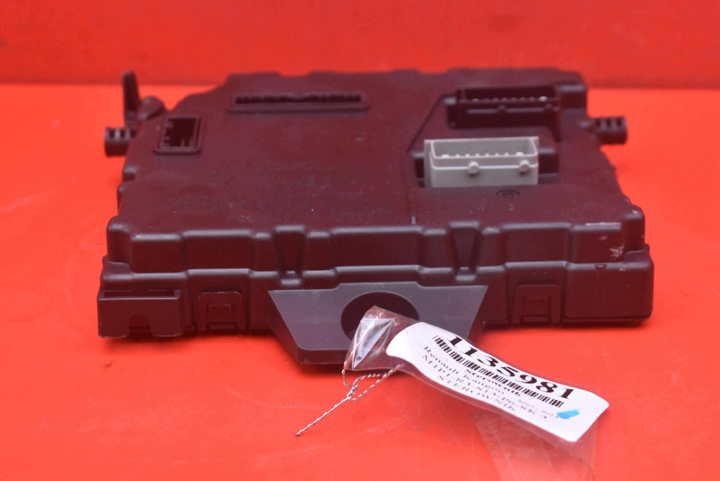 control unit module BCM 8201077405--B RENAULT KANGOO 2 II 1.6 16V 106 KM 07-13