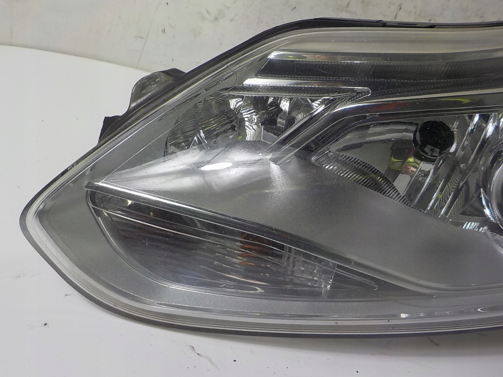 FORD FOCUS III MK3 LIFT light left front front UK