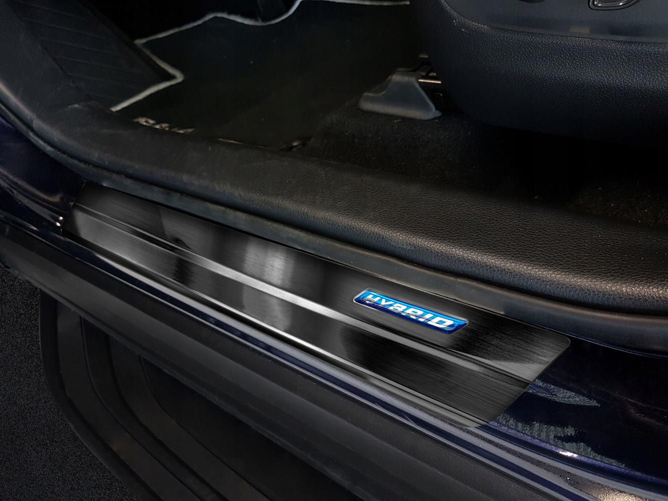 Nakladki na progi Toyota Rav4 V Producer Avisa