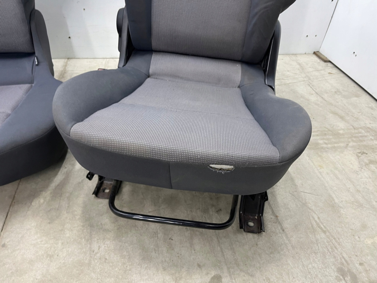 кресла mitsubishi COLT VI 6 Z30 04-12r. диван задняя комплект европа