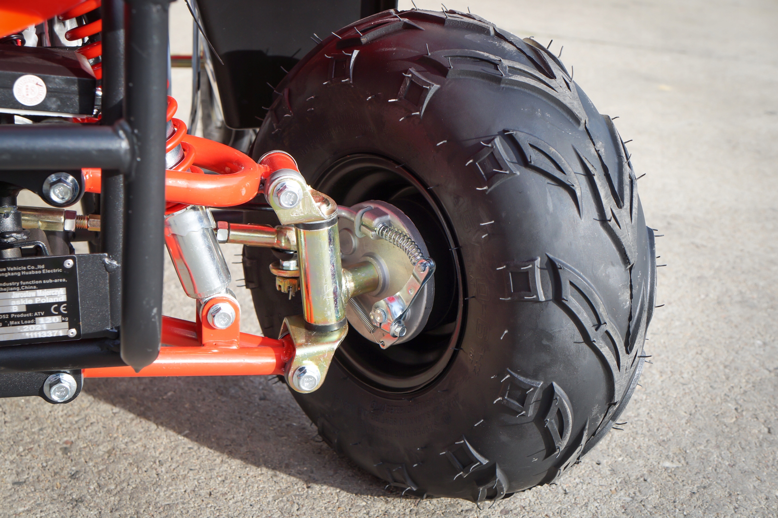 KETURRATIS ATV 125 DEGIMO VARIKLIS BIG FOOT Įkrovimo laikas 0 val.