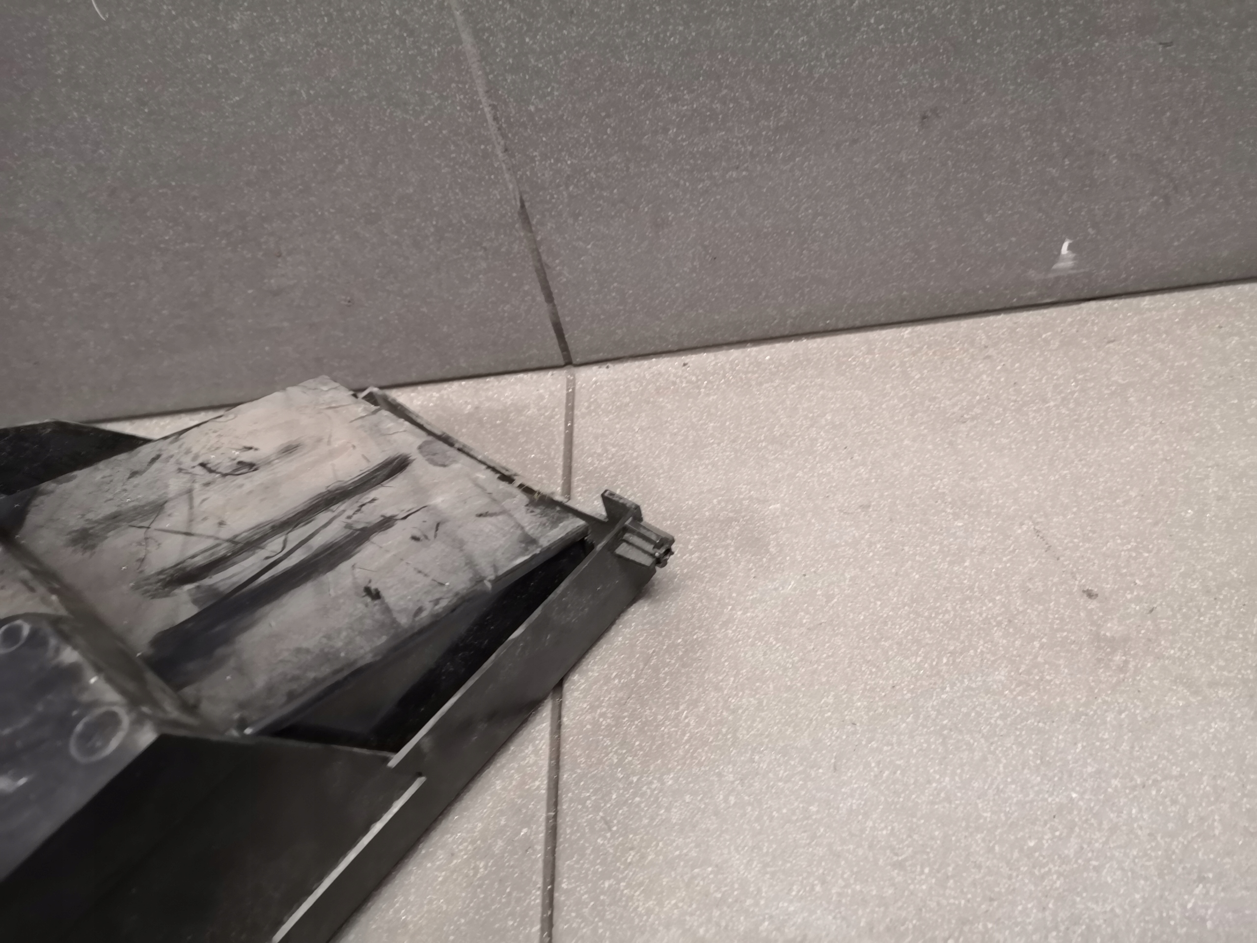 бардачок кресло водители Audi A6 C5 4B0882621L