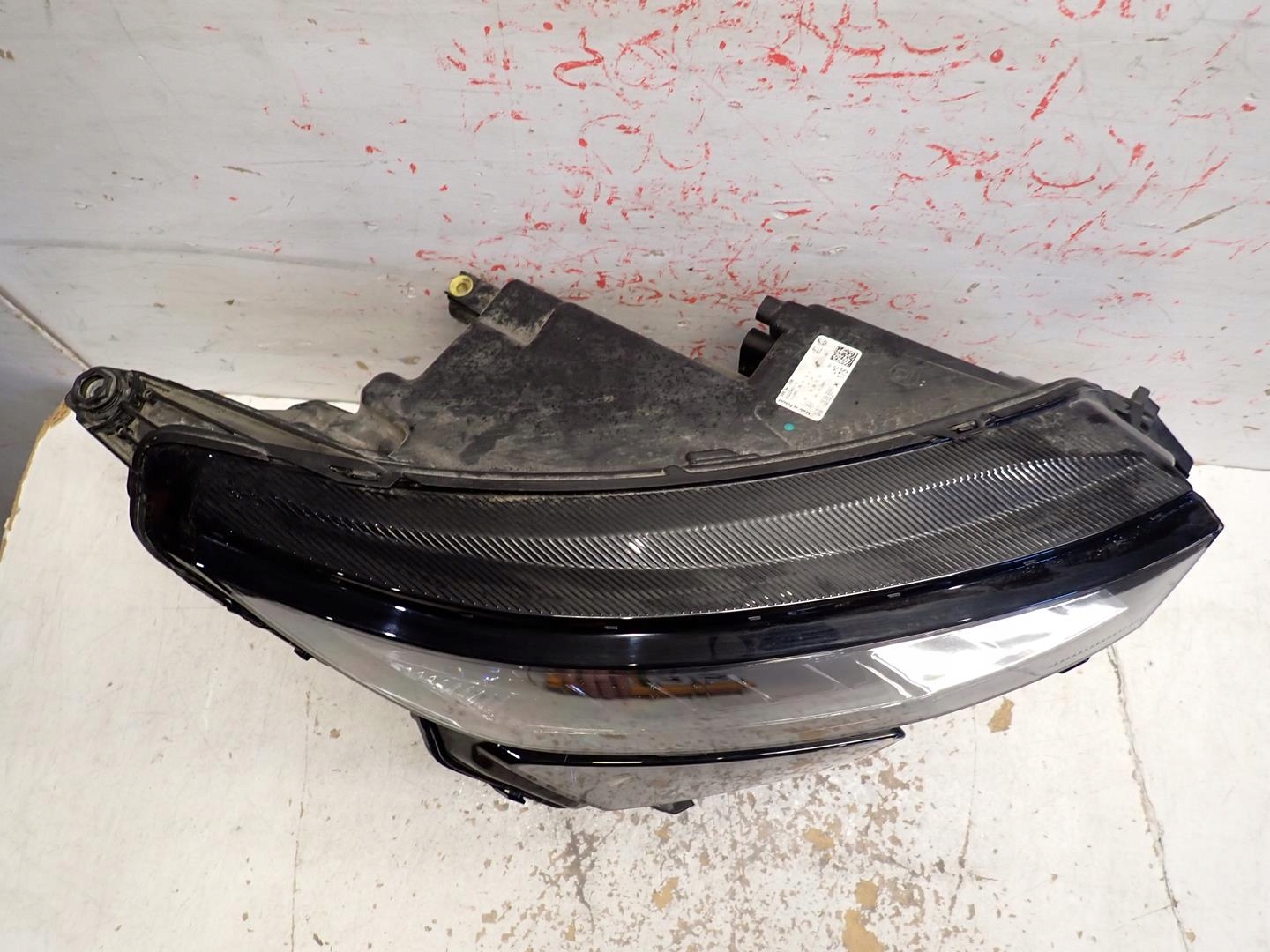 light front front right SKODA KODIAQ LIFT 2021- 566941036