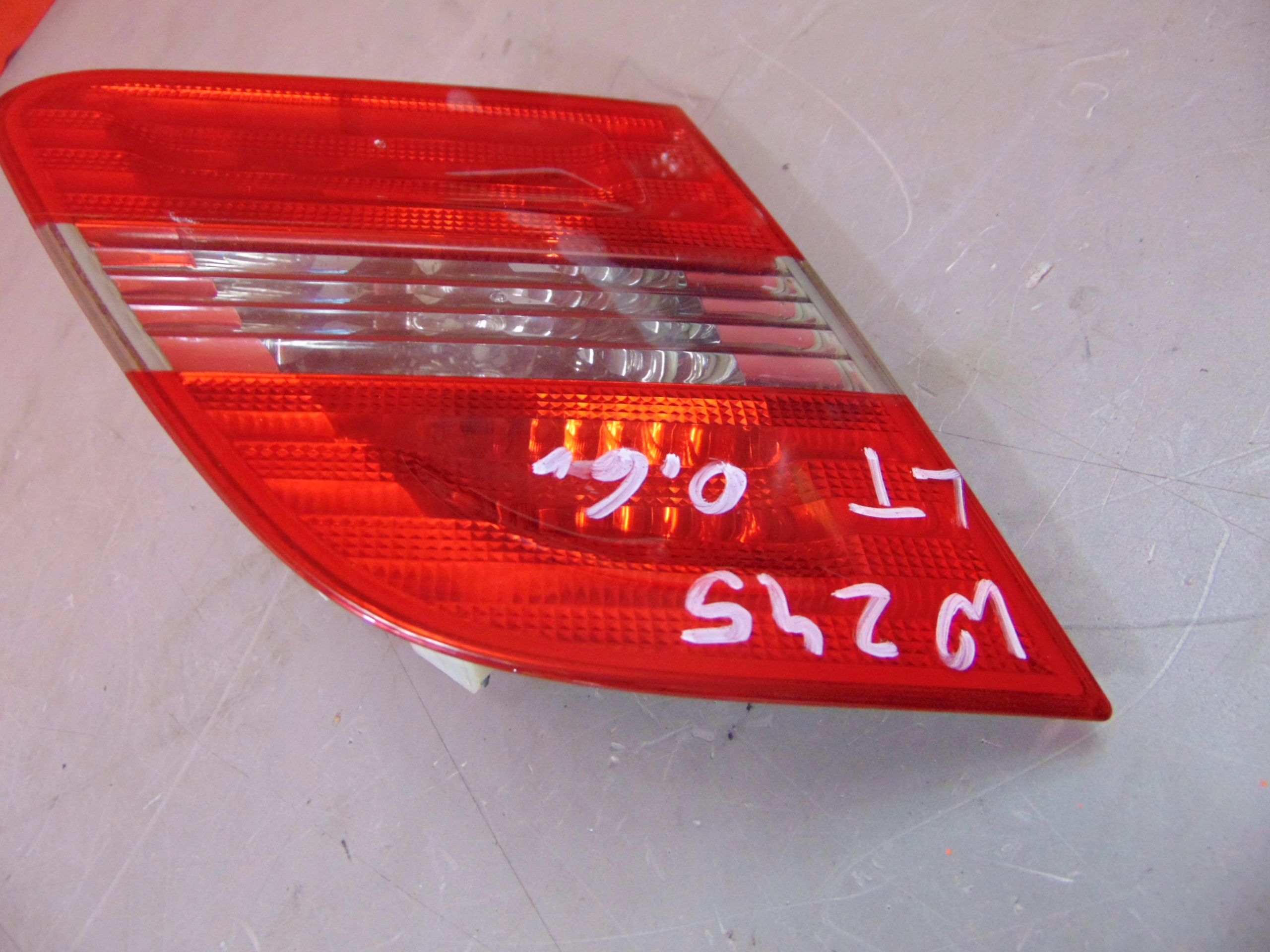 MERCEDES W245 B KLASA light left right rear part to the bonnet