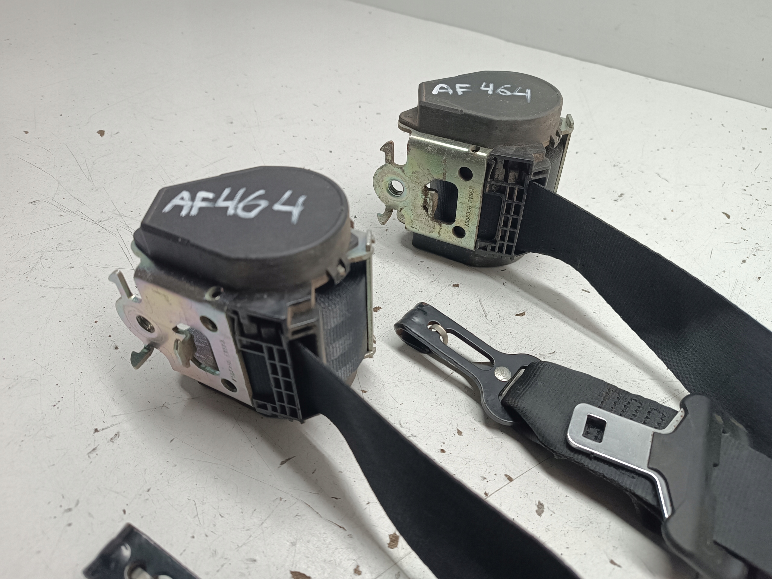 ремень безопасности третий CITROEN C8 2.0