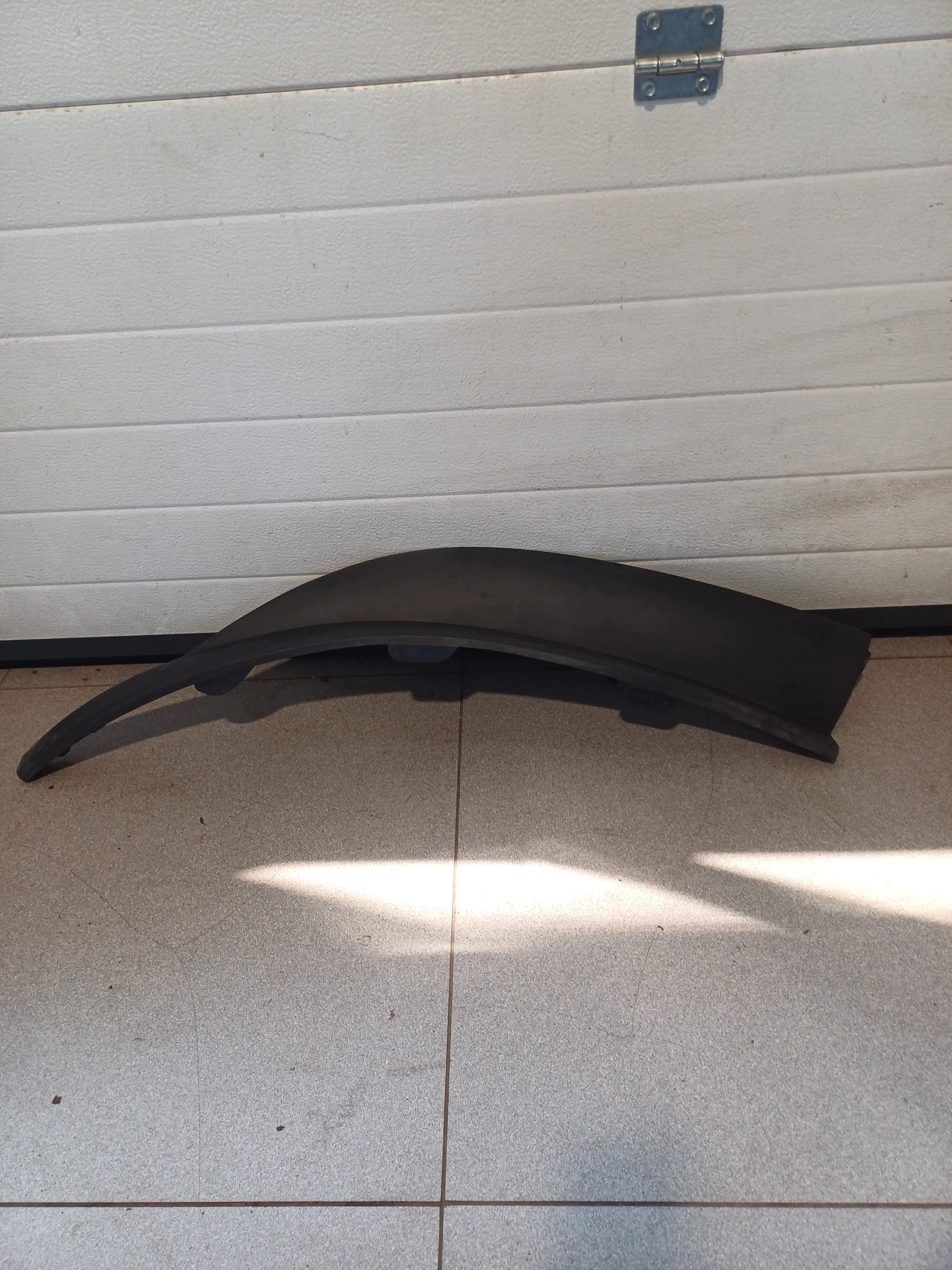 SPOILER of a bumper right front front OPEL ASTRA 4 IV 13264407