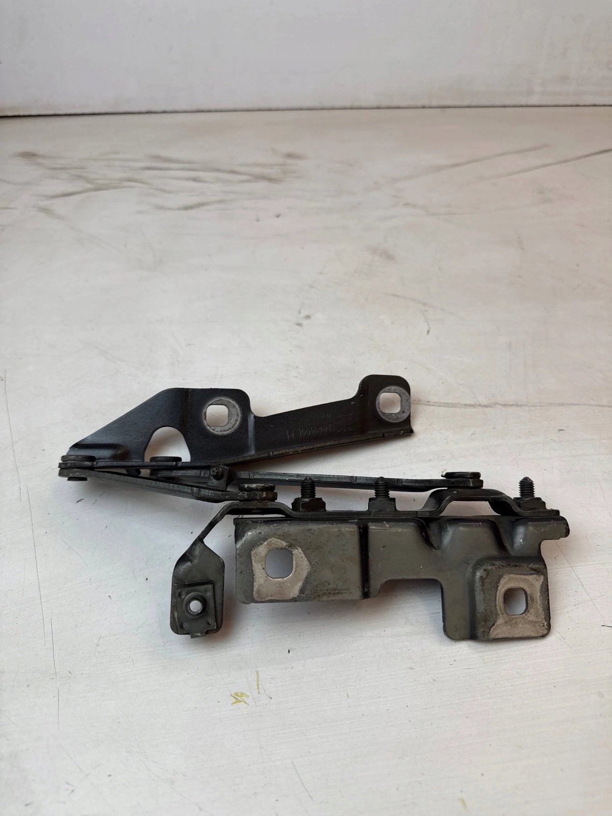hinge bonnets front front left Opel Insignia A