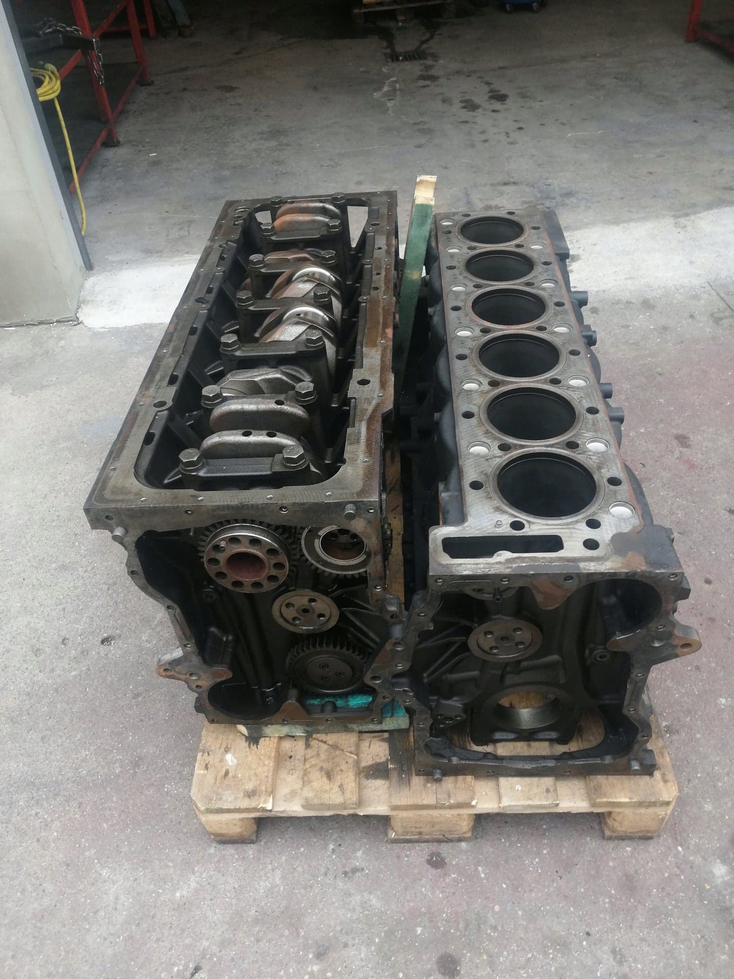 Blok Silnika MAN D20 MAN TGX TGS TGA Euro 5 E5 skrzynia korbowa MAN