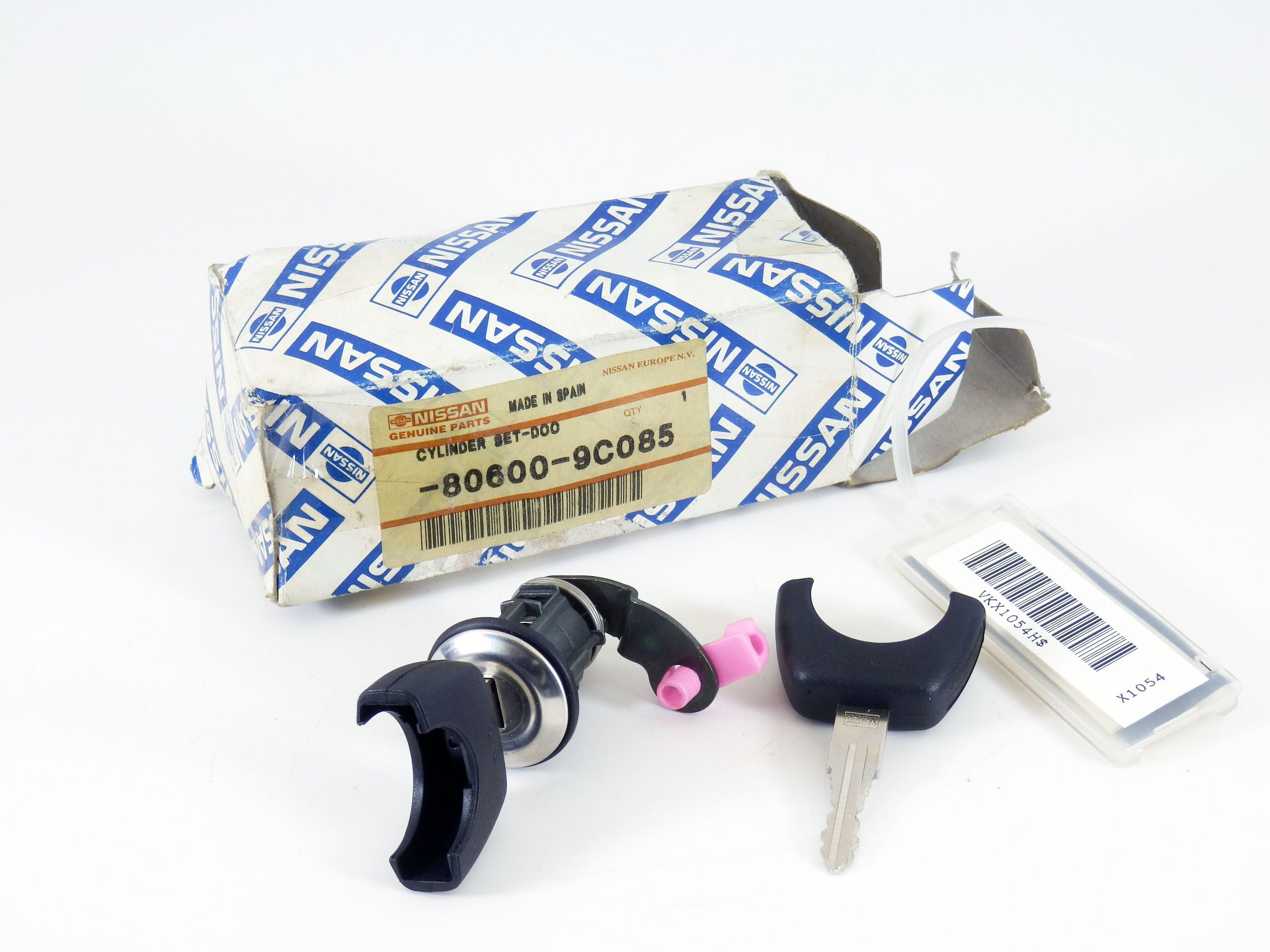 ZAMEK WKŁADKA DRZWI PRAWYCH NISSAN SERENA OE