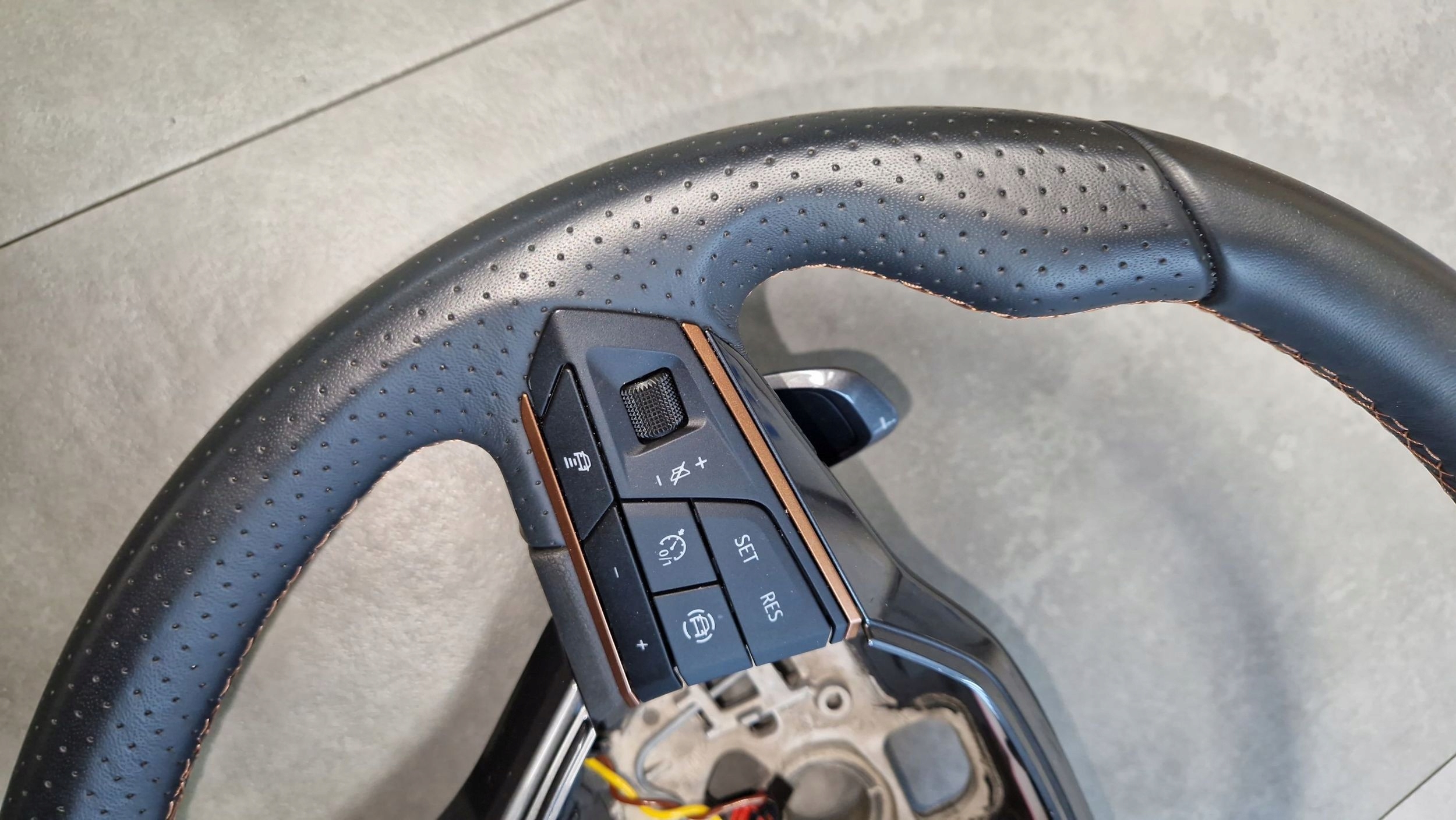 Cupra Ateca steering wheel, leather multi grzana with shifting 5FA419091DP