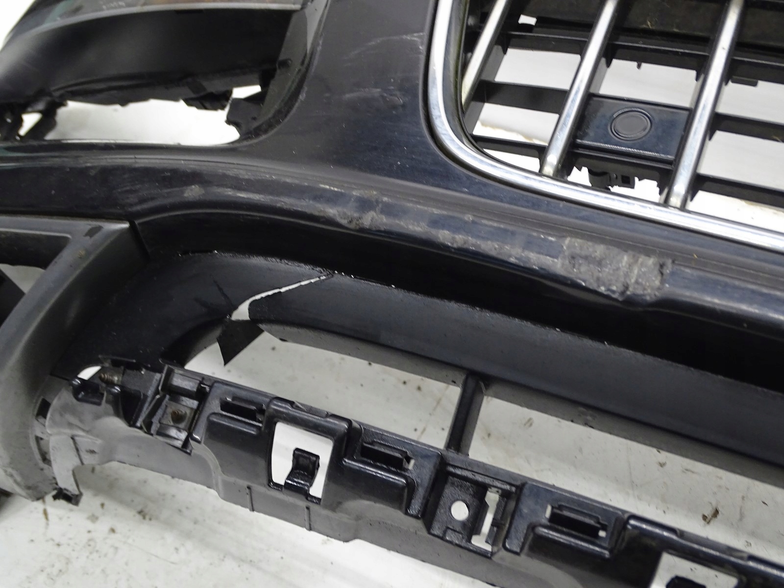bumper front front AUDI Q7 4L LIFT grille