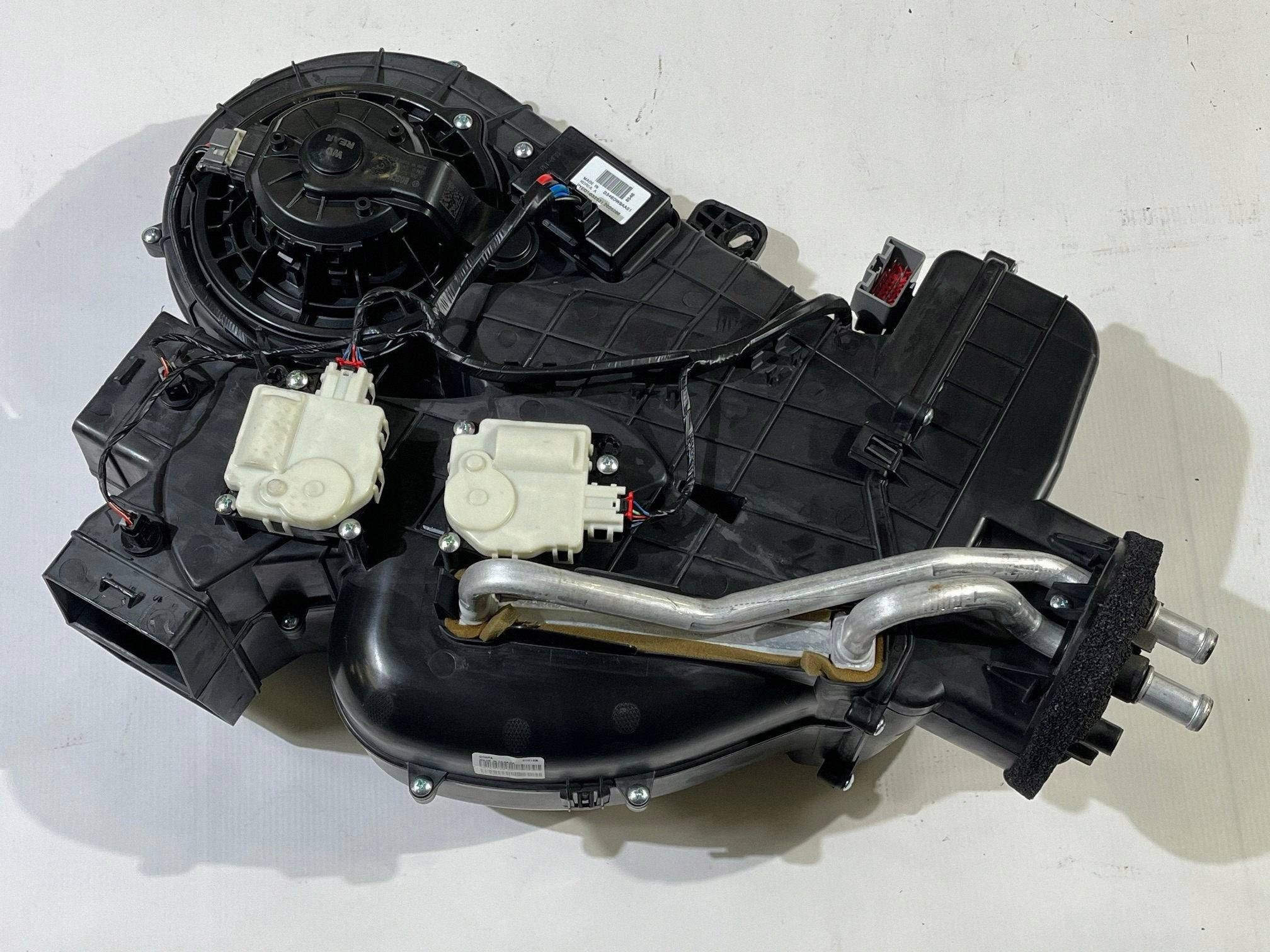 heizgebläse heck hinten Dodge Durango lift 2021- 68186198AD