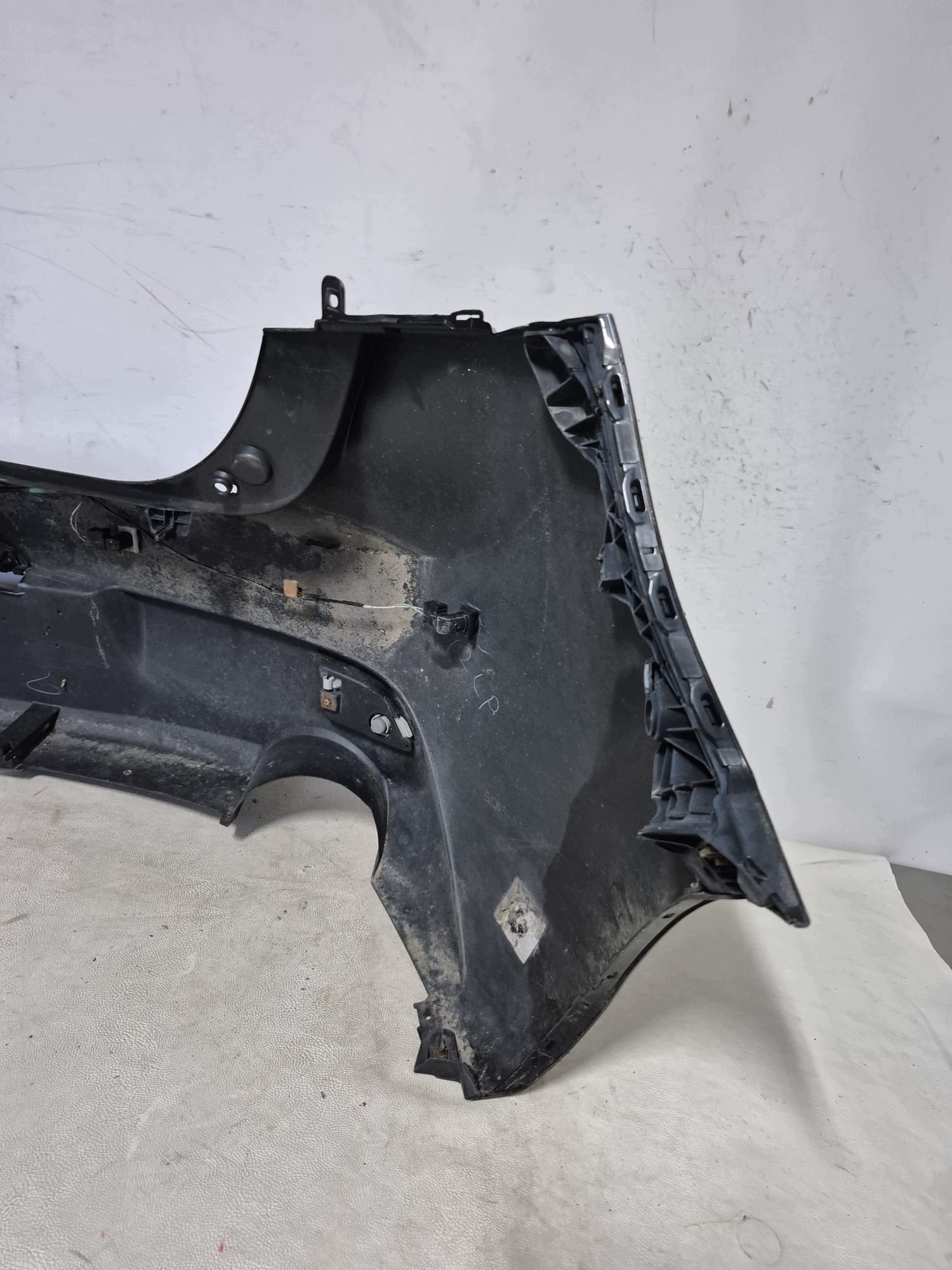 MAZDA 3 II BL HB 07- bumper rear part rear PDC BCW8-50221