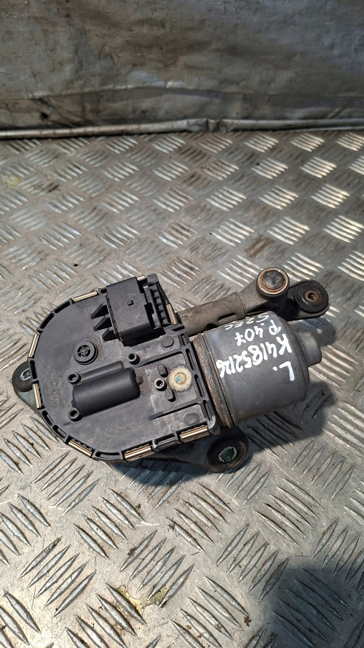 wiper mechanism left front PEUGEOT 407