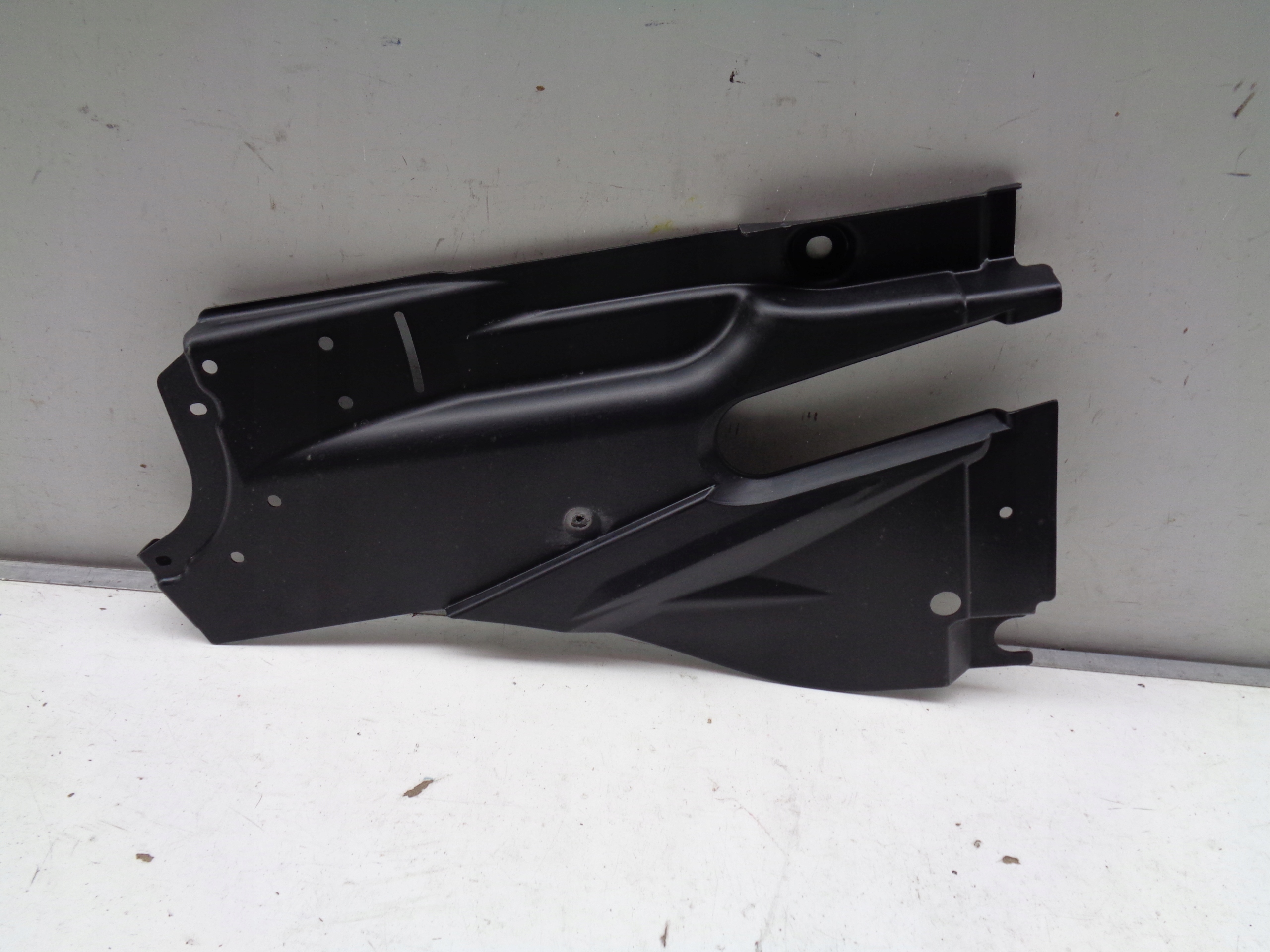 new cover chassis SEAT EXEO 3R 3R0 08