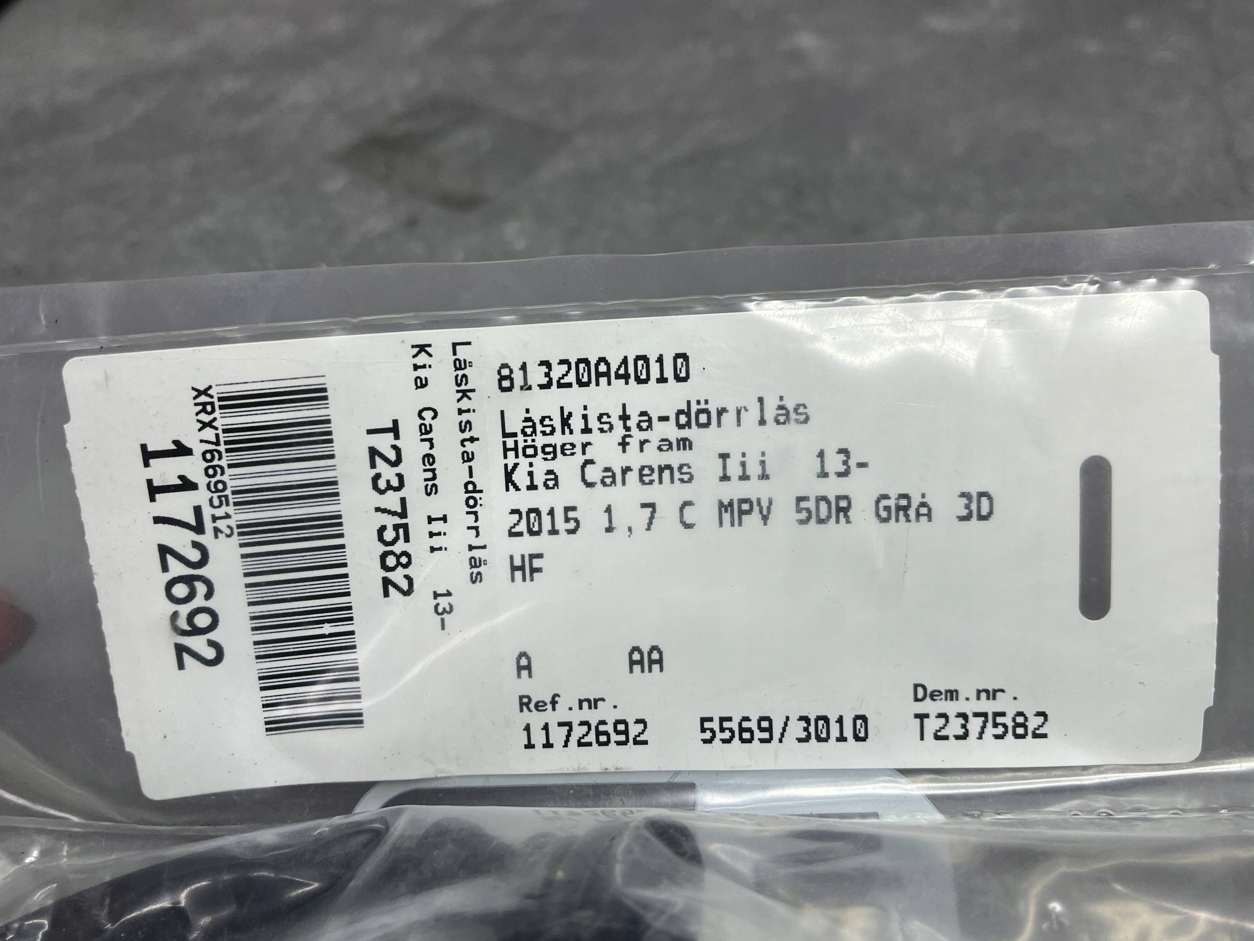 lock door right front KIA CARENS IV SUV 81320-A4010 !J