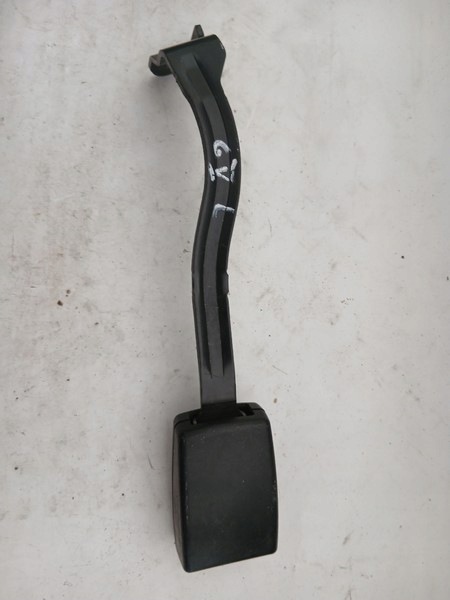 csat öv VW GOLF V 1K4857755A LP
