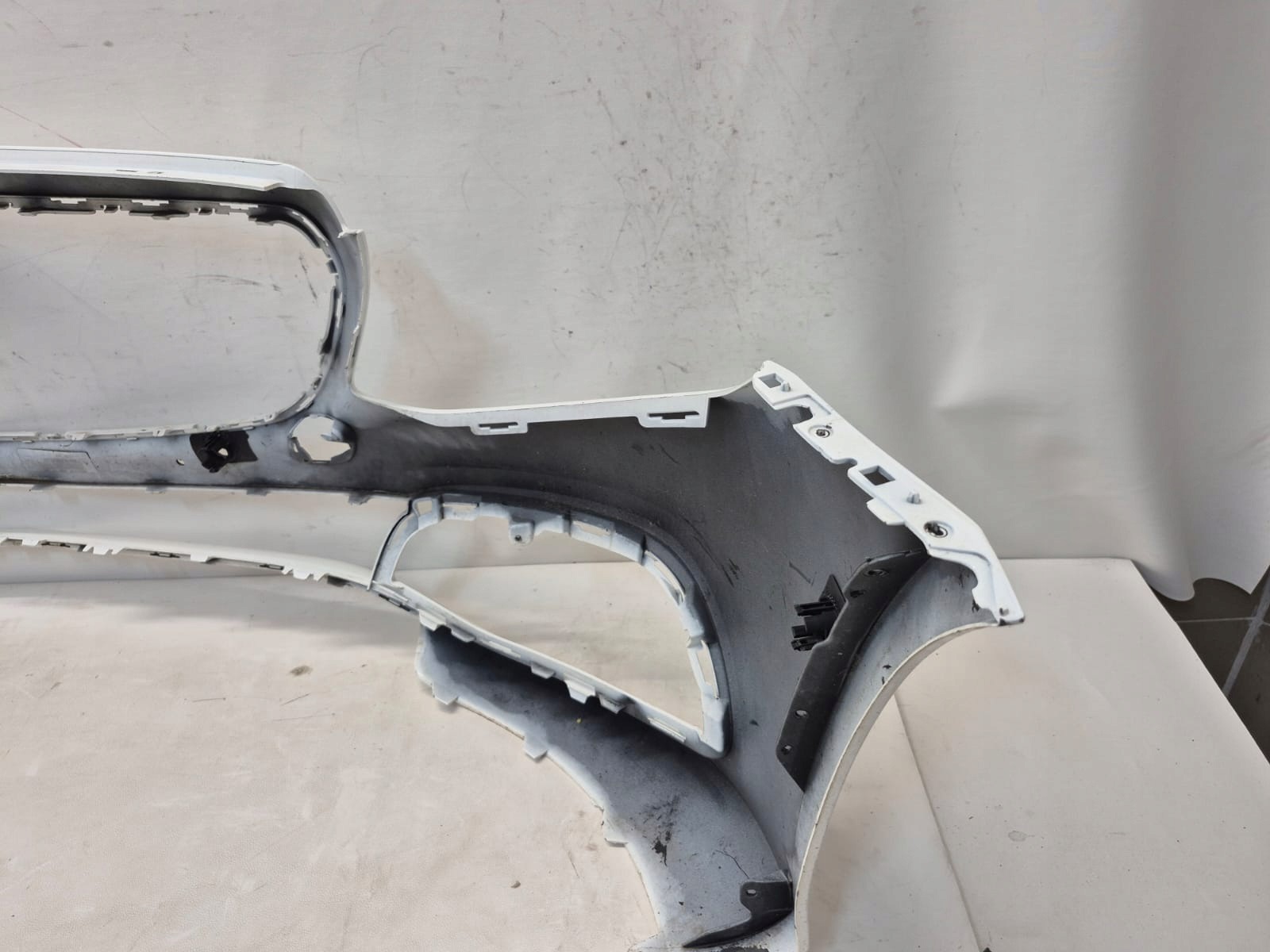 MERCEDES E-KLASA W213 16-20 bumper front front PDC