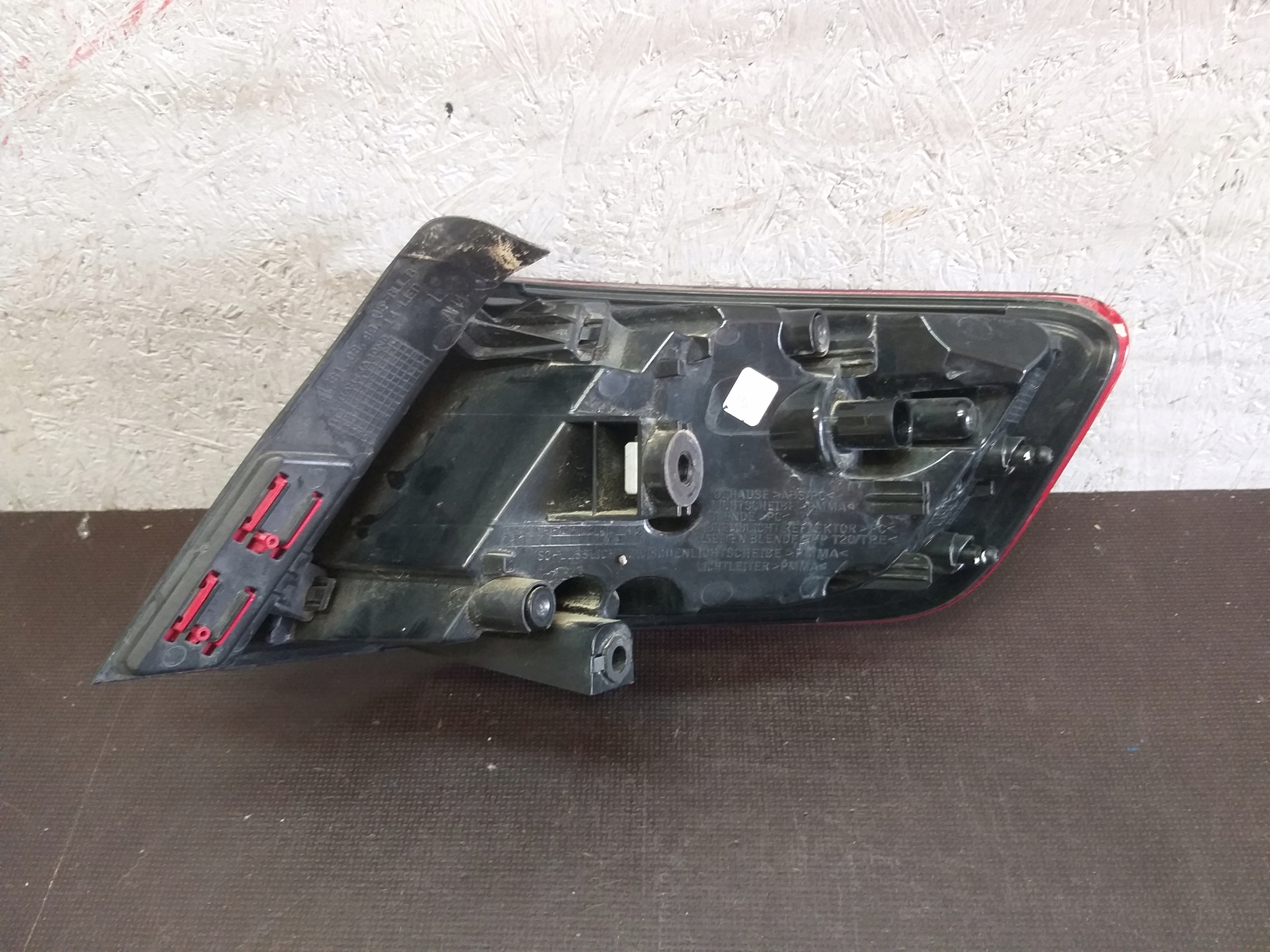 LIGHT REAR PART LEFT AUDI A3 8V4 LED