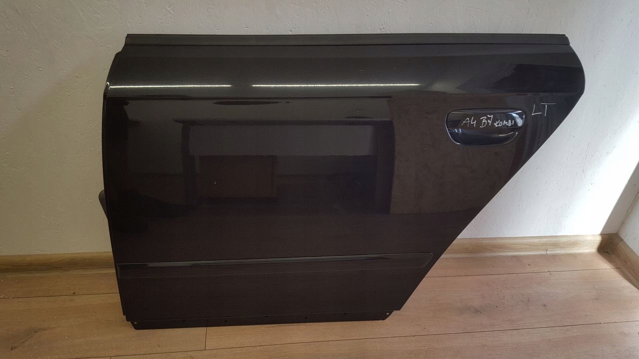 door rear part rear. left Audi A4 B7 2,0 TDI kombi
