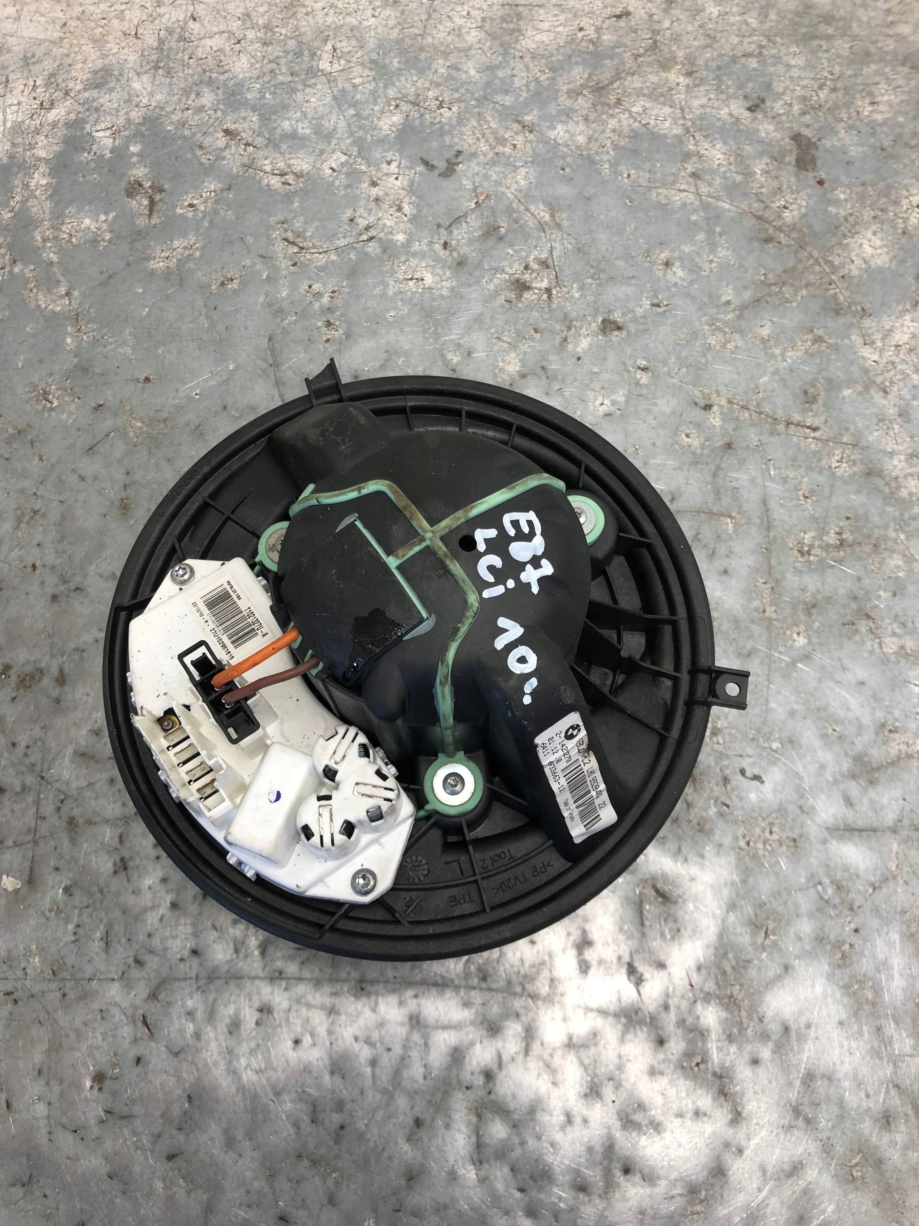 DMUCHAWA Lüfter BMW E87 LCI 6933663