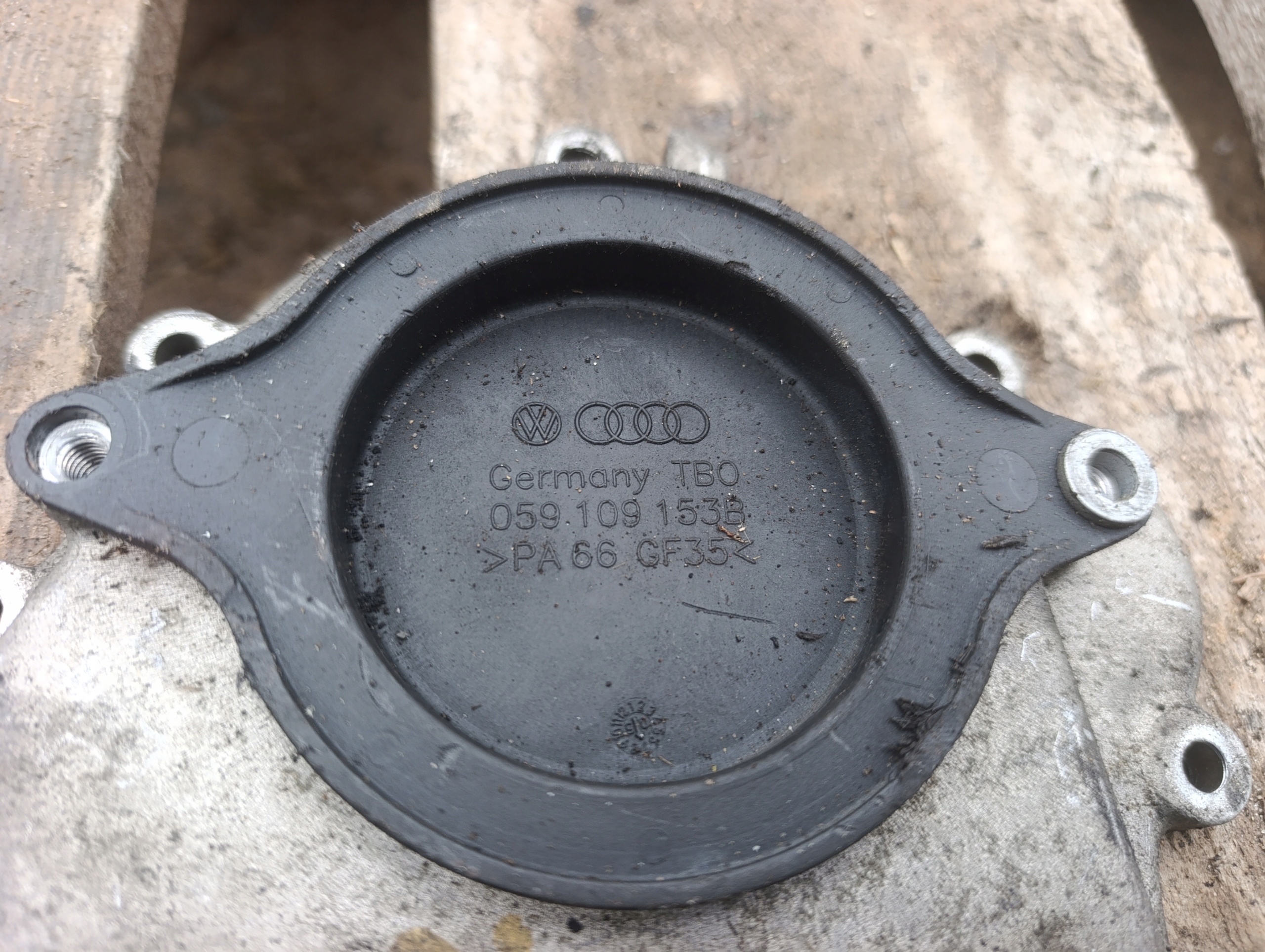 Blende Abdeckung des Zahnrads AUDI A6 C6 A4 3.0 TDI 059109130D 059109153B