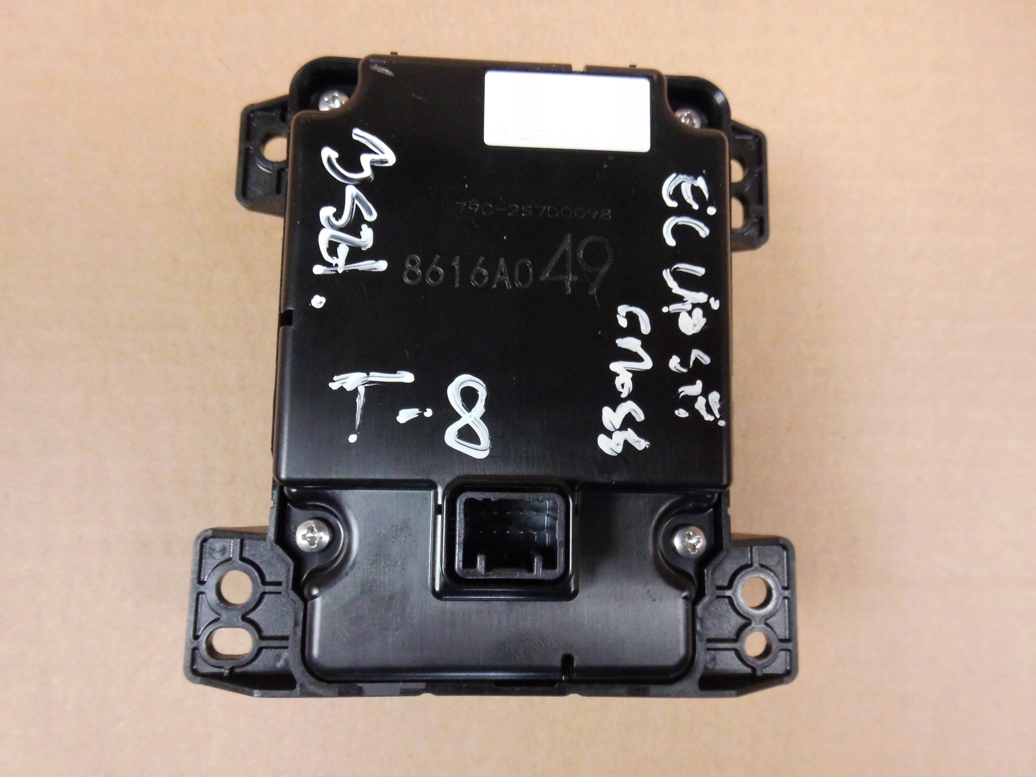 Mitsubishi Eclipse Cross touchpad der Navigation Schalter radia 8616A049
