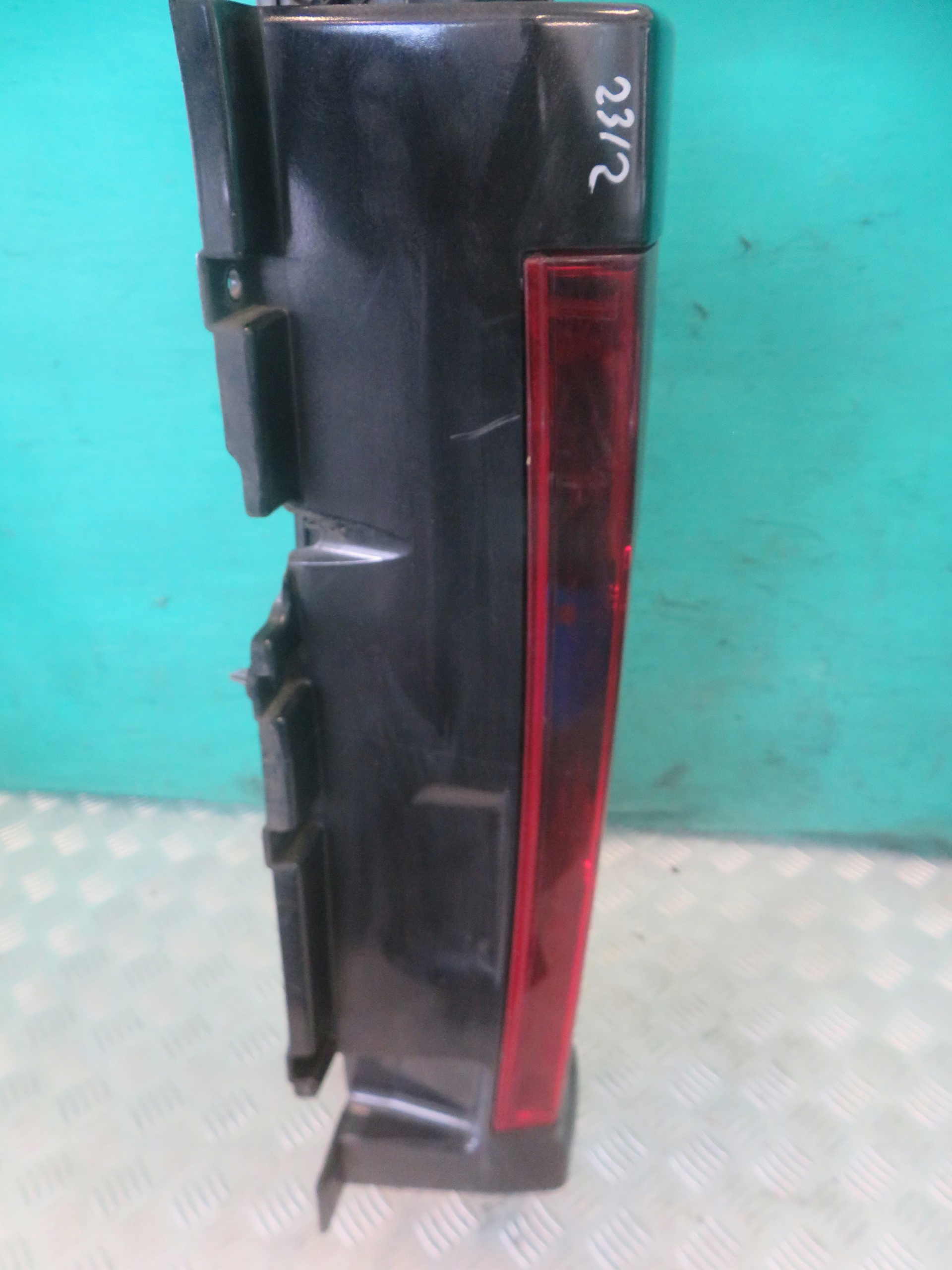 light right rear part OPEL VIVARO RENAULT TRAFIC 20R 265A14210R