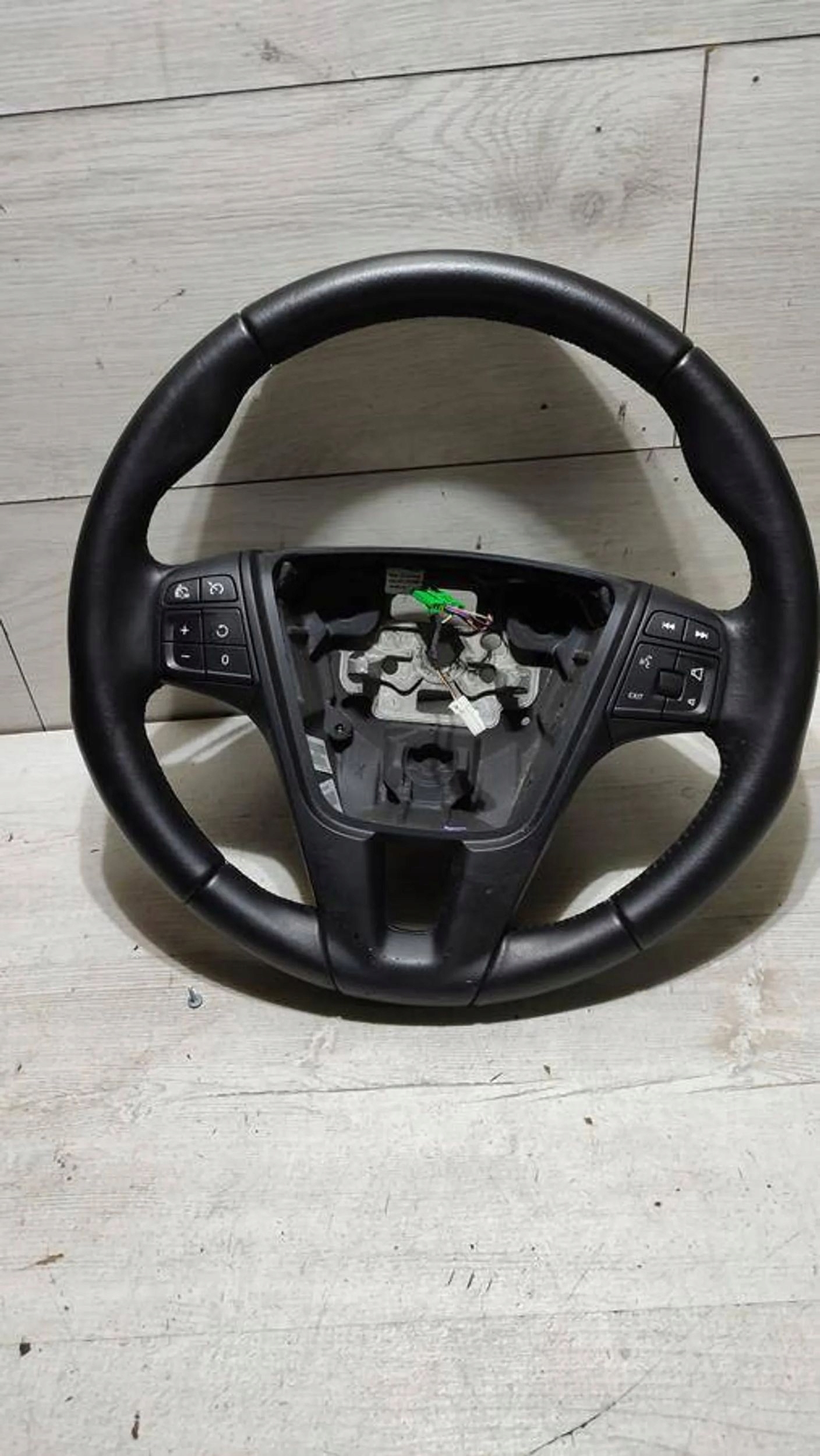 Volvo V40 2018 lenkrad