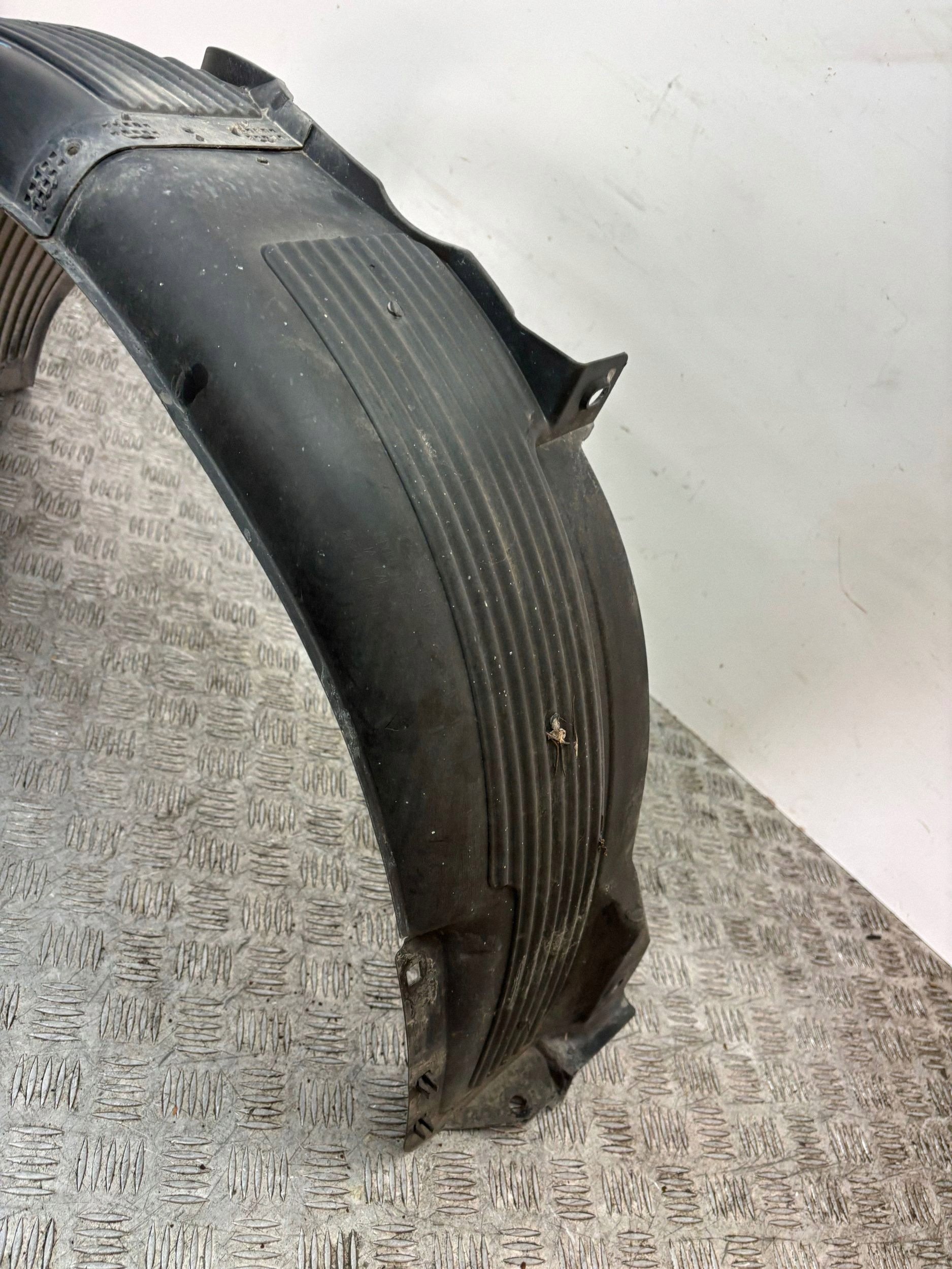 mudguard front front left HYUNDAI I10 II 86813B9000